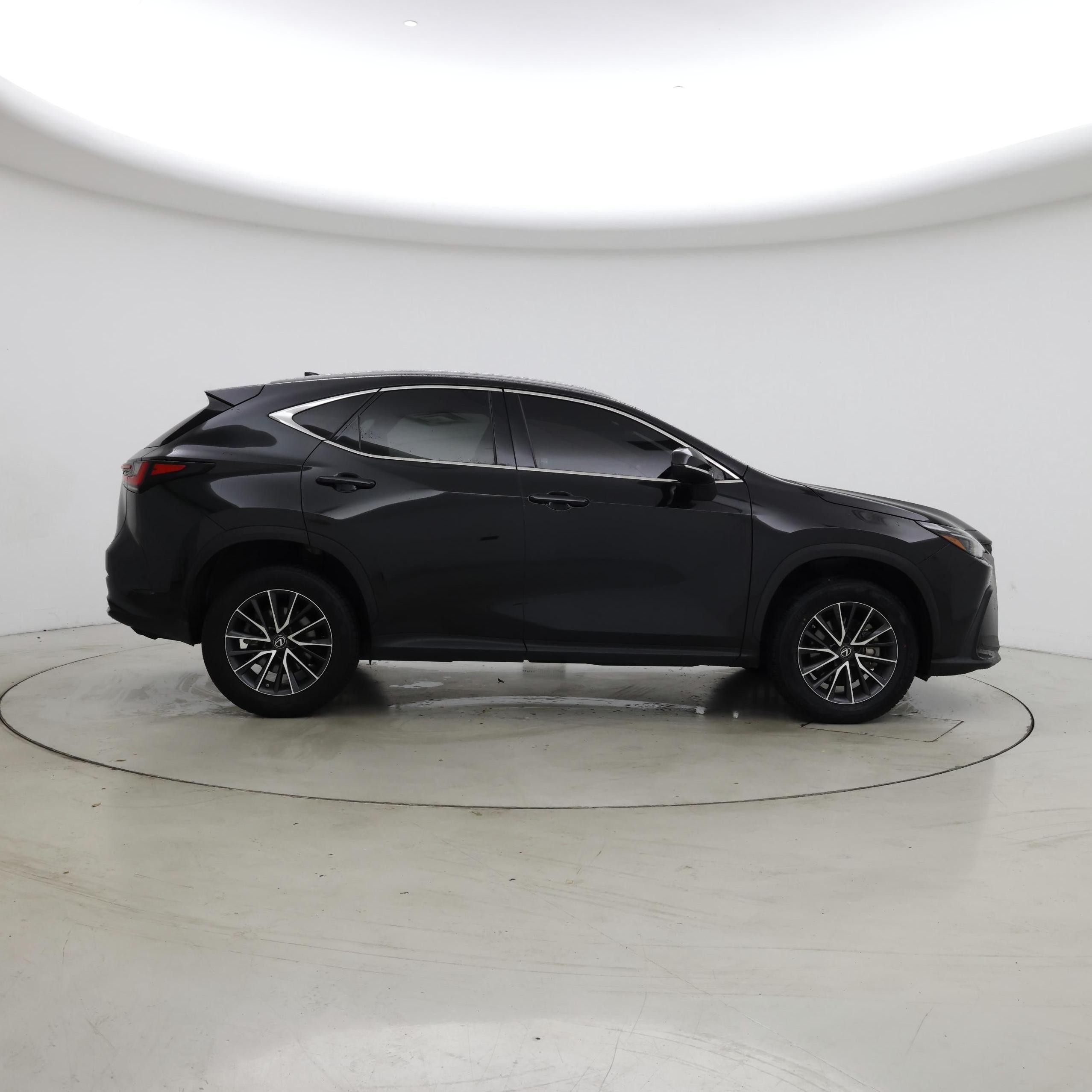 Thumbnail: 2023 Lexus NX - 7