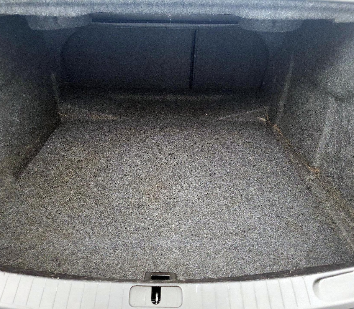 Trunk/Cargo (Seats Up)