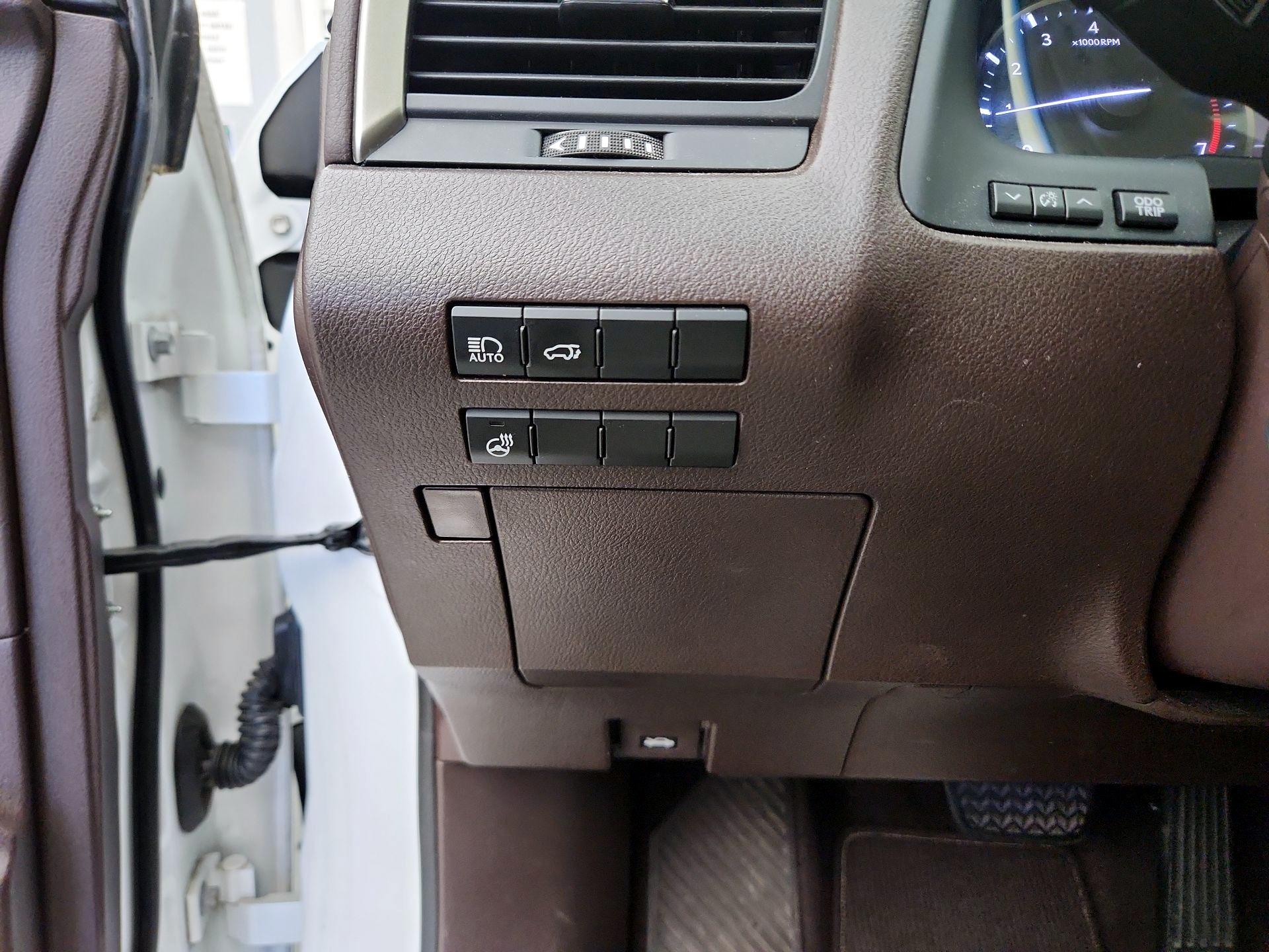 Thumbnail: 2017 Lexus RX - 13