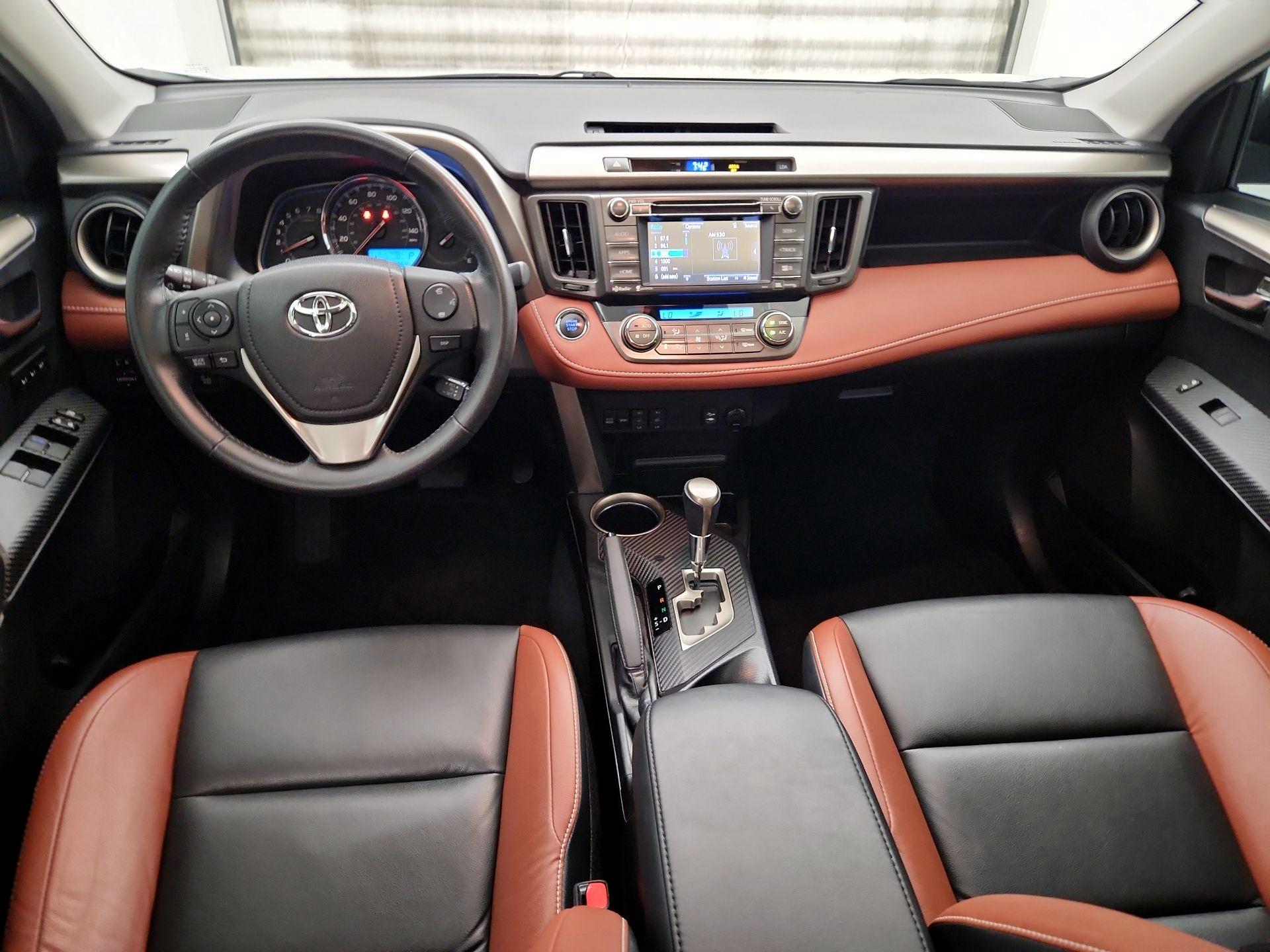 Thumbnail: 2015 Toyota RAV4 - 9