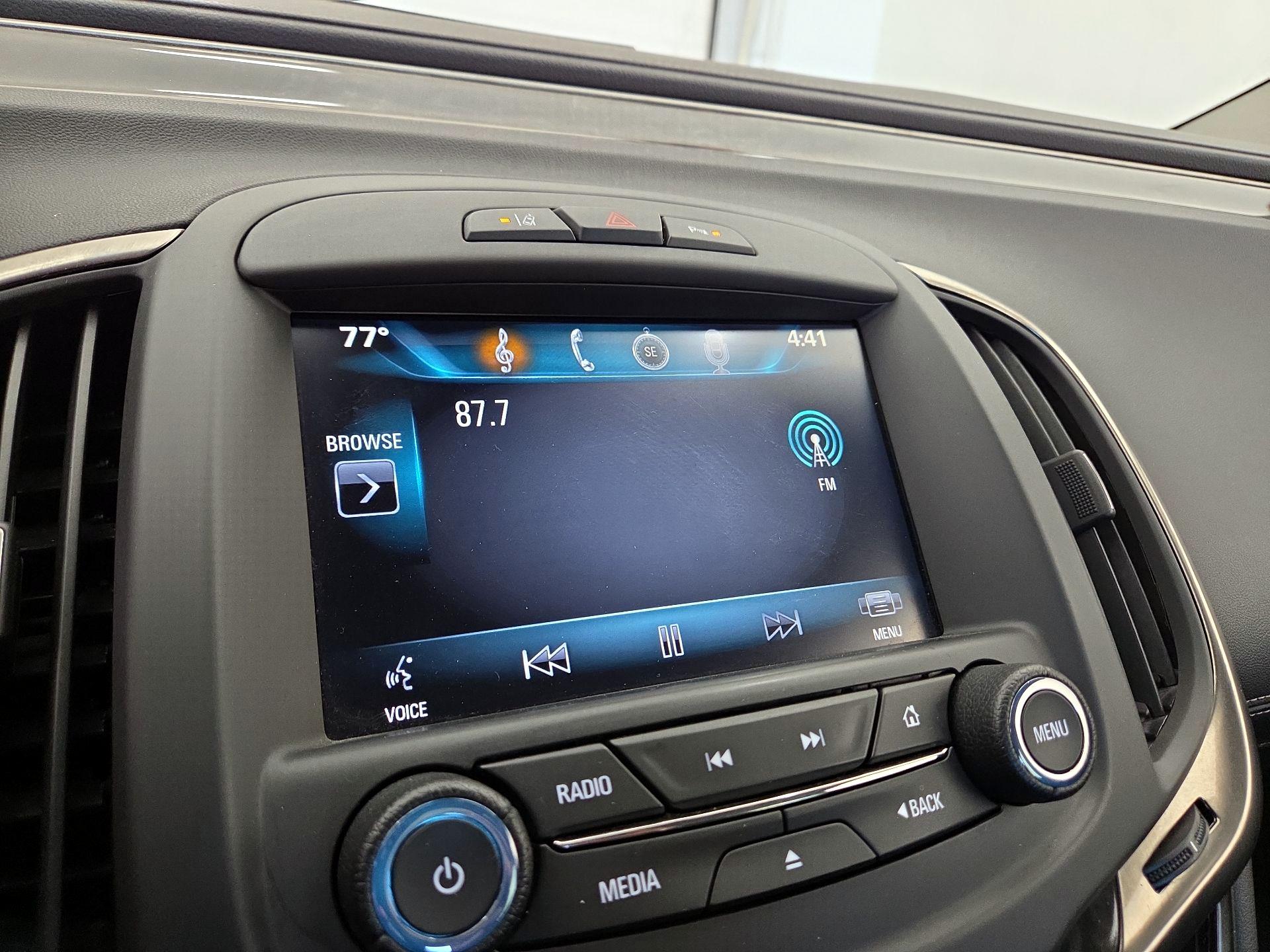 Thumbnail: 2014 Buick LaCrosse - 16