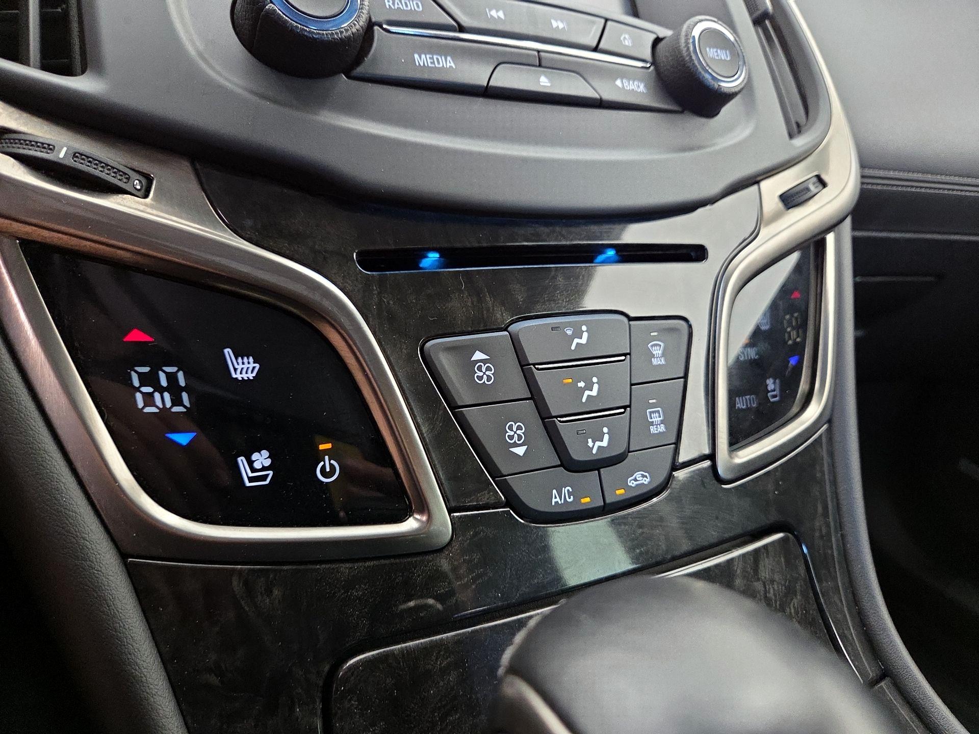 Thumbnail: 2014 Buick LaCrosse - 17