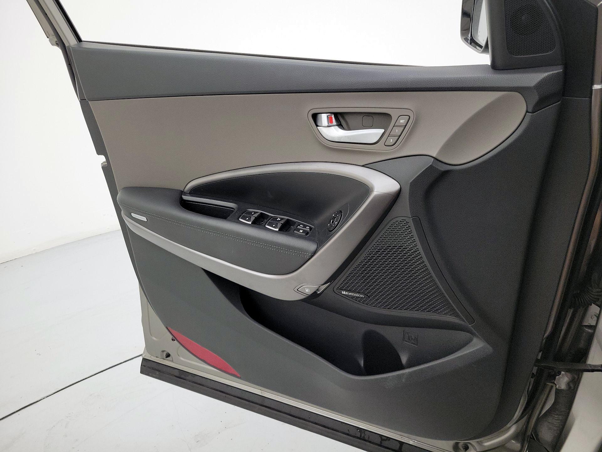 Thumbnail: 2014 Hyundai Santa Fe - 12