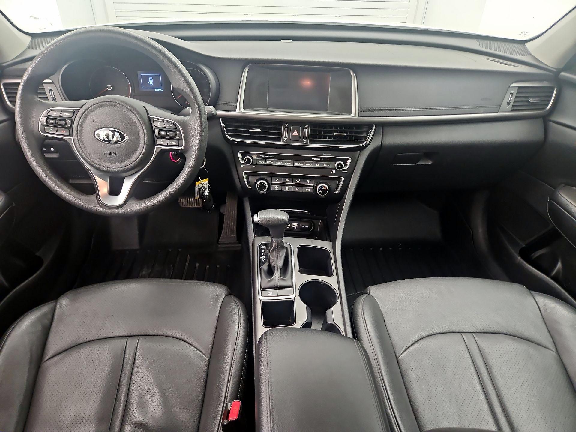 Thumbnail: 2018 Kia Optima - 9
