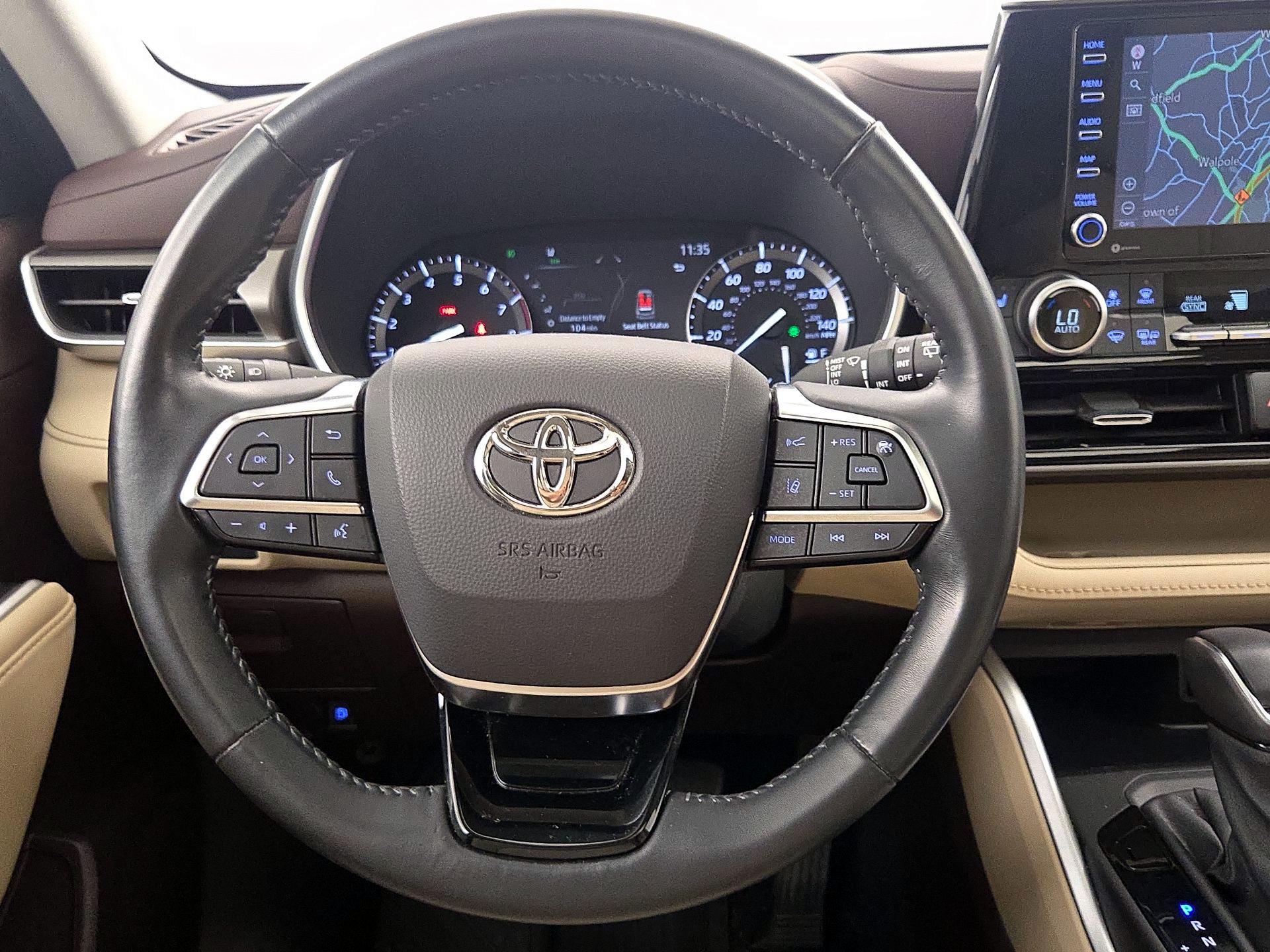 Thumbnail: 2021 Toyota Highlander - 10