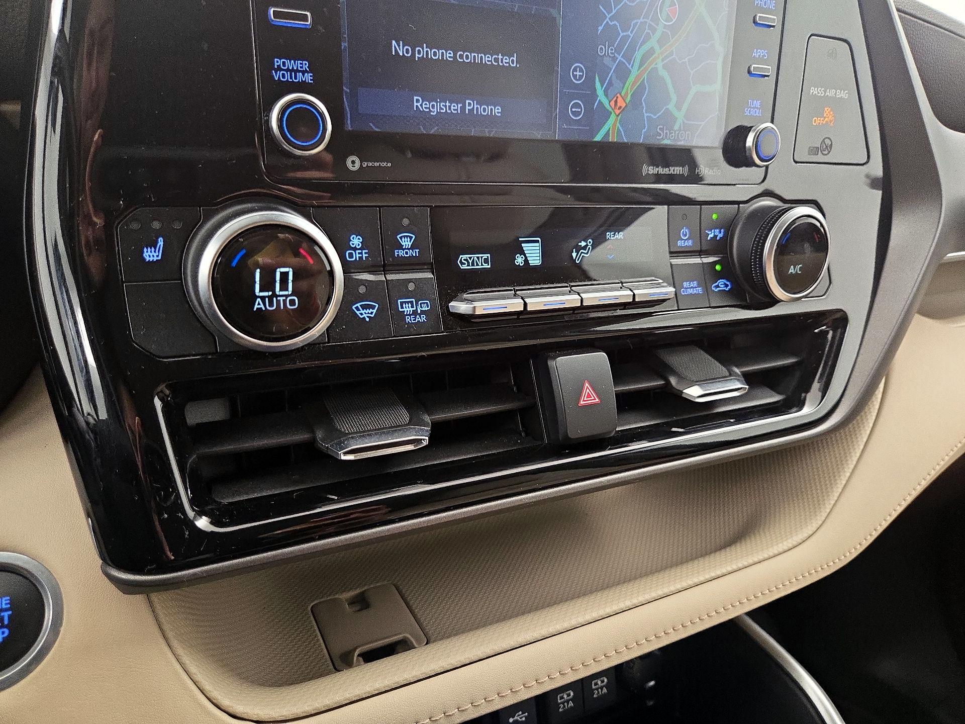 Thumbnail: 2021 Toyota Highlander - 17