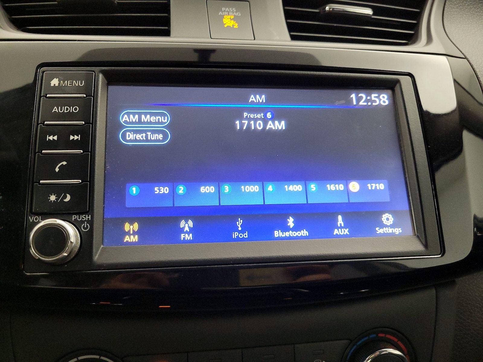 2019 Nissan Sentra S - Photo 14