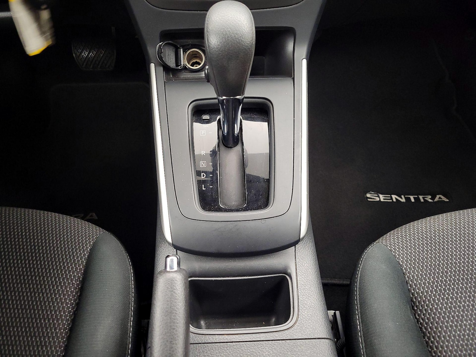 2019 Nissan Sentra S - Photo 16