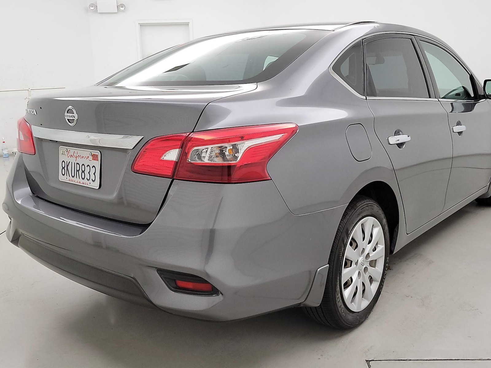 2019 Nissan Sentra S - Photo 5