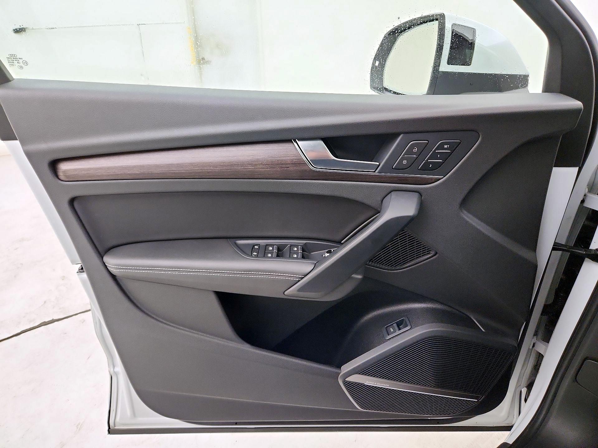 Thumbnail: 2021 Audi Q5 - 12
