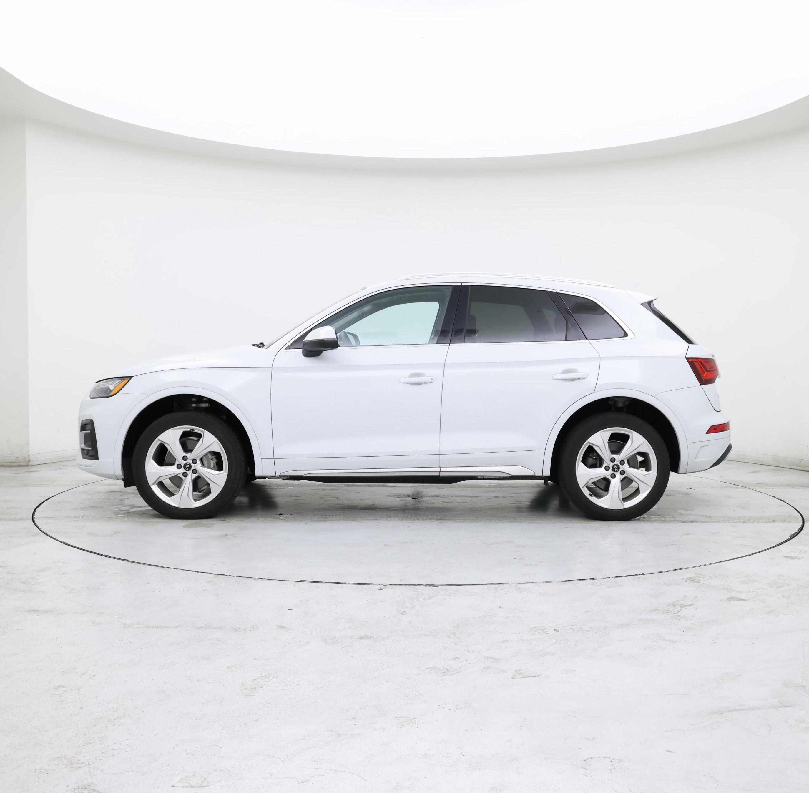 Thumbnail: 2021 Audi Q5 - 3