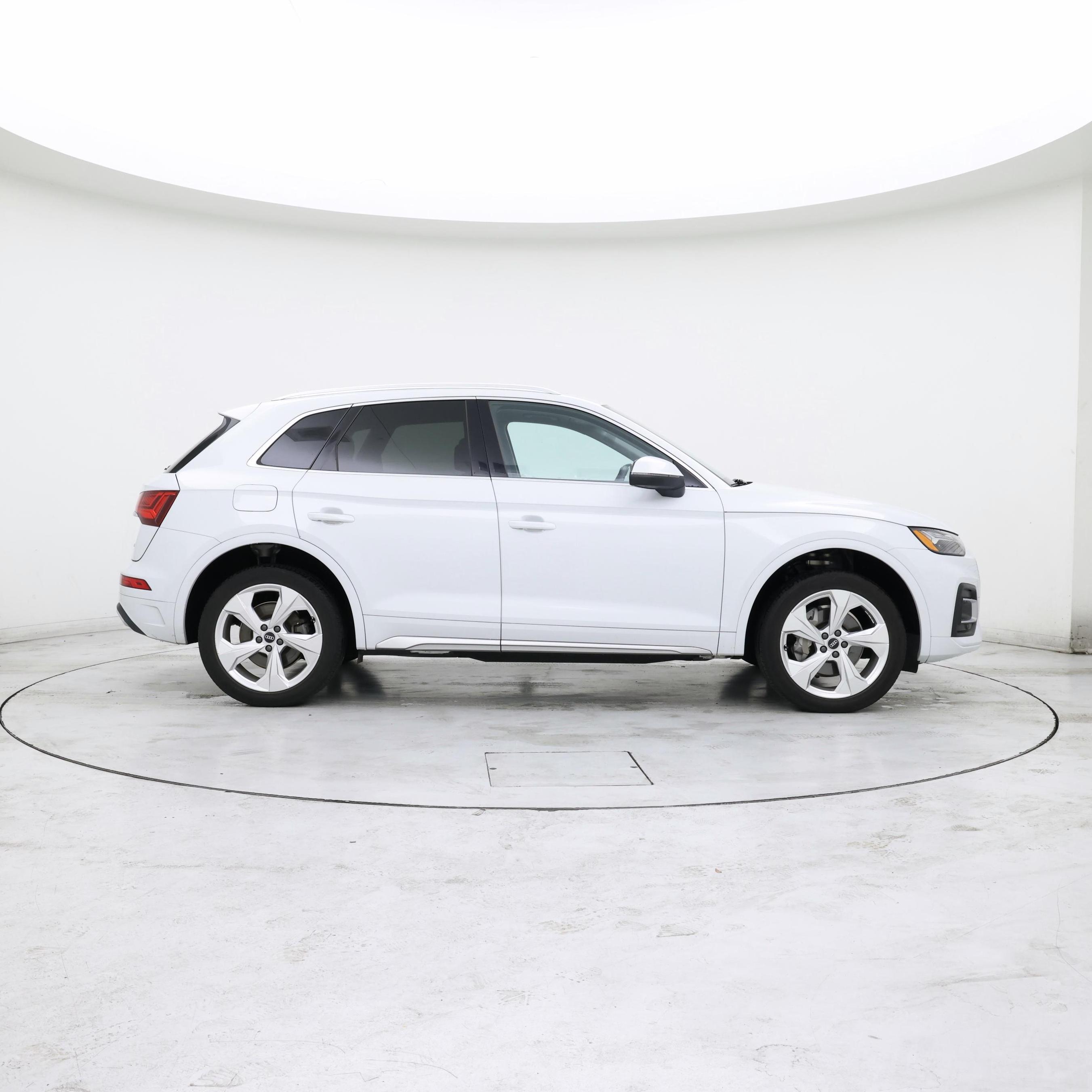 Thumbnail: 2021 Audi Q5 - 7