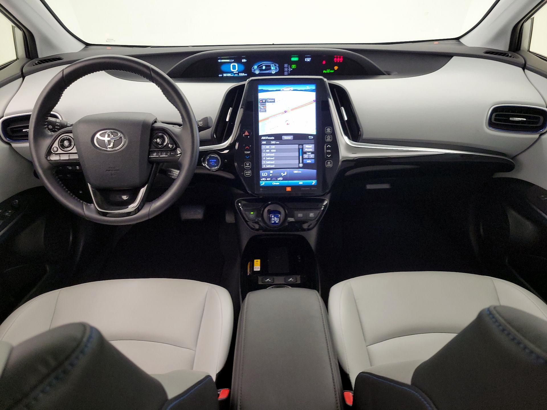 Thumbnail: 2022 Toyota Prius - 9