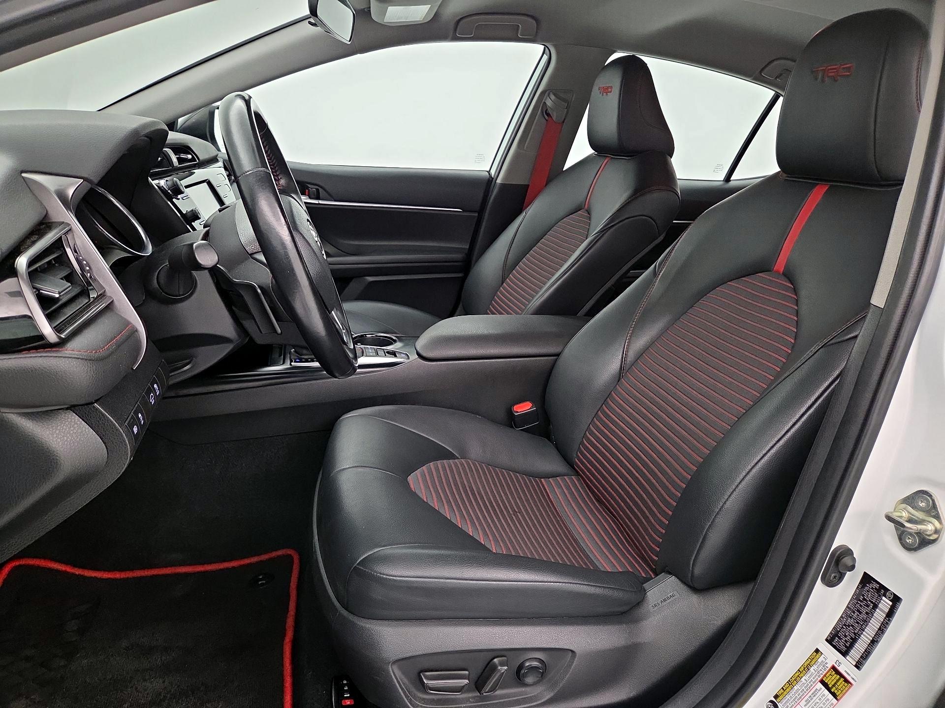 Thumbnail: 2020 Toyota Camry - 11