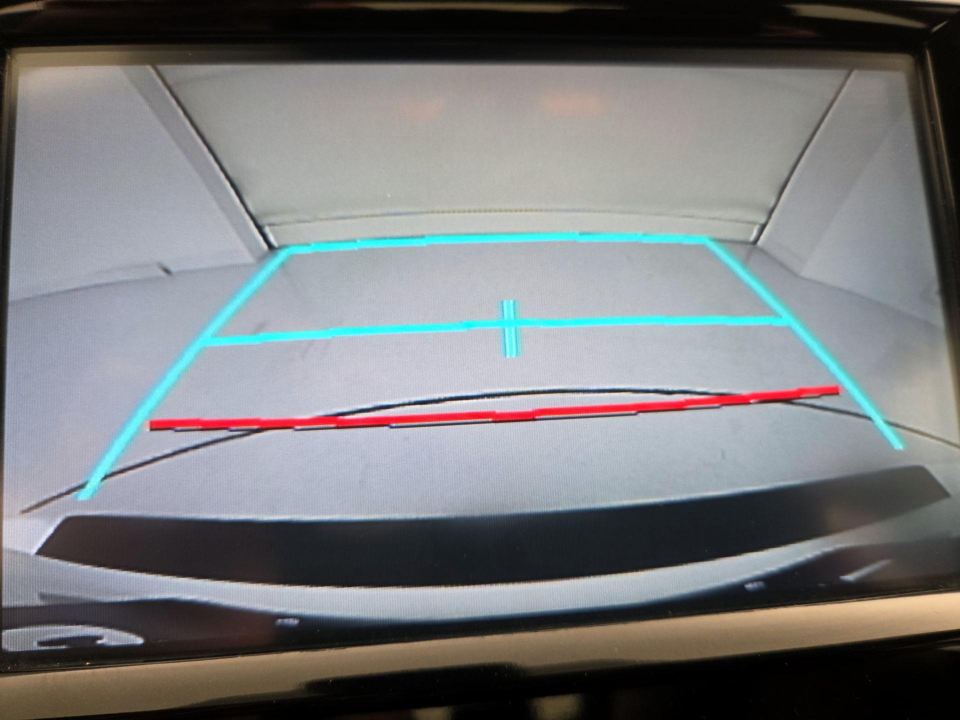 Thumbnail: 2020 Toyota Camry - 15