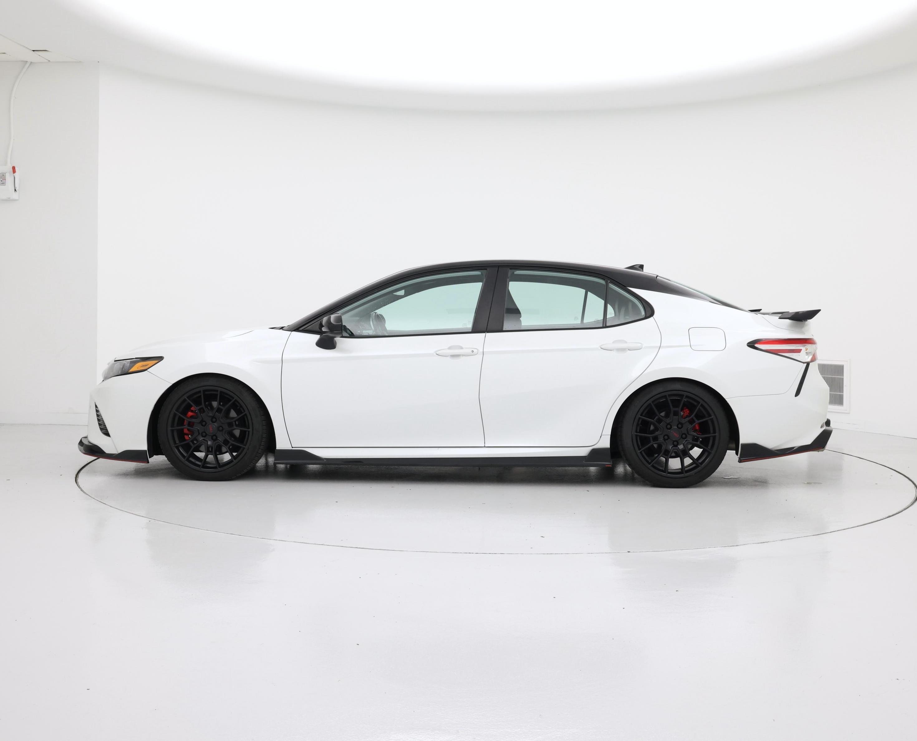 Thumbnail: 2020 Toyota Camry - 3