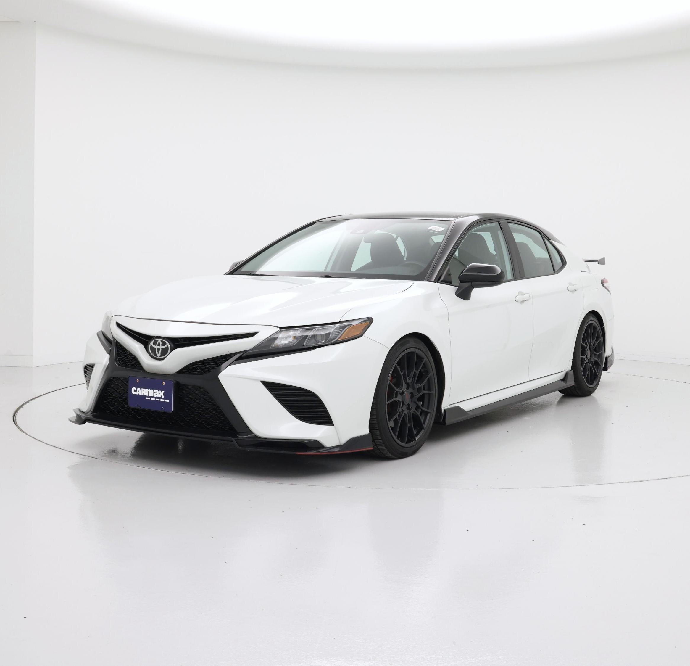 Thumbnail: 2020 Toyota Camry - 4