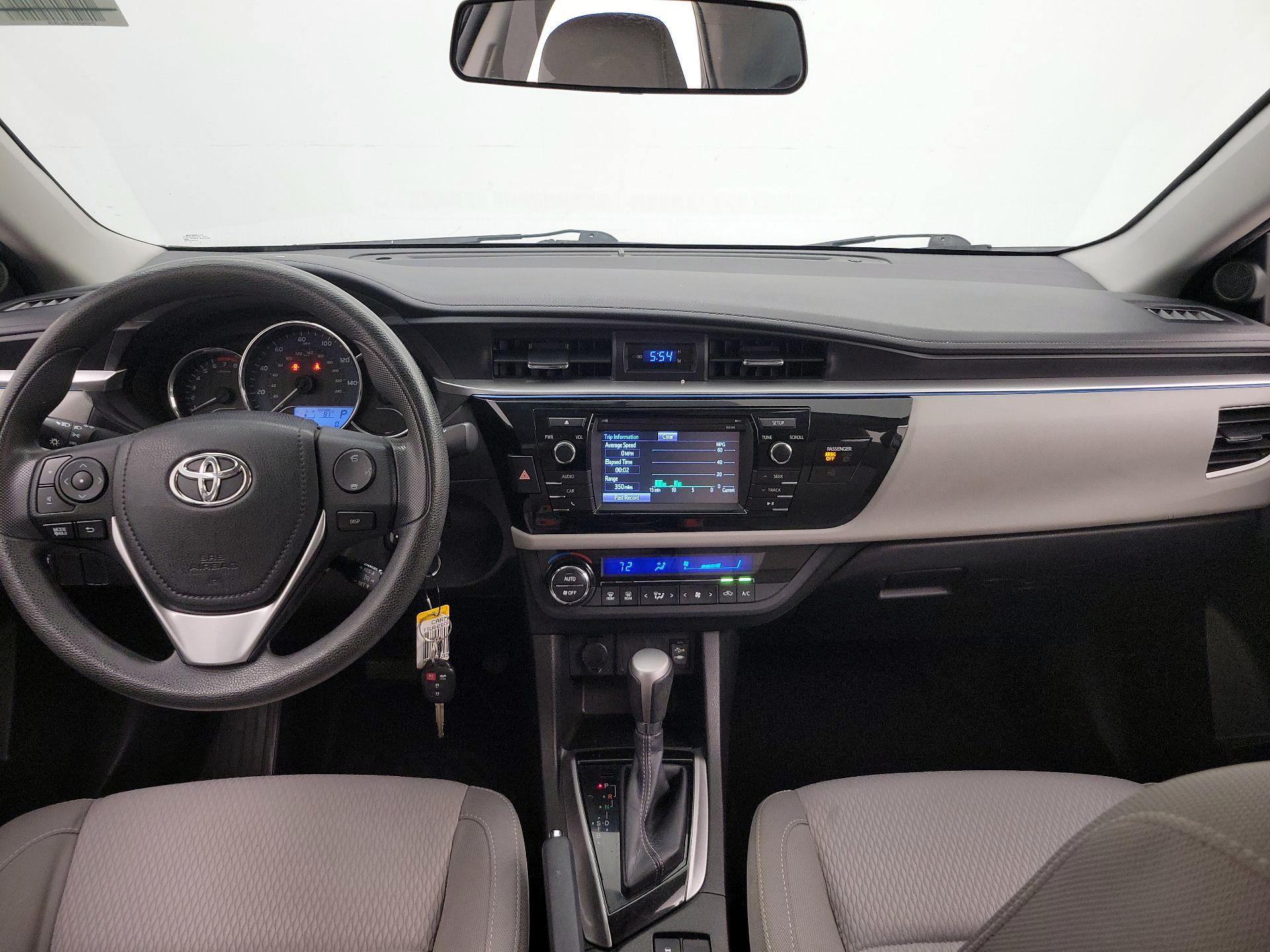 Thumbnail: 2015 Toyota Corolla - 9