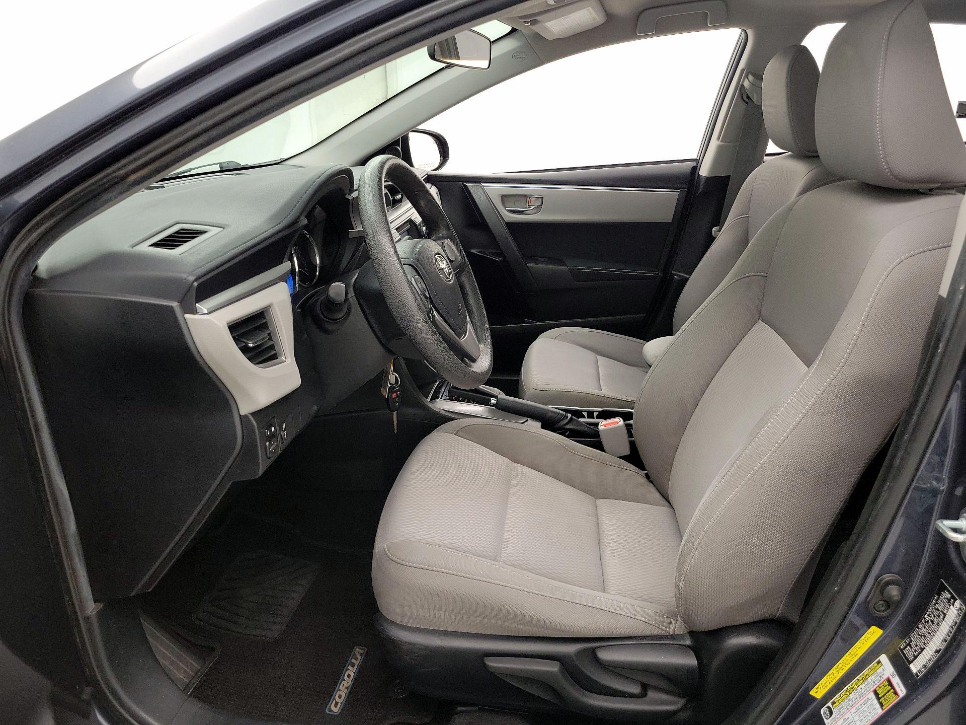 Thumbnail: 2015 Toyota Corolla - 11