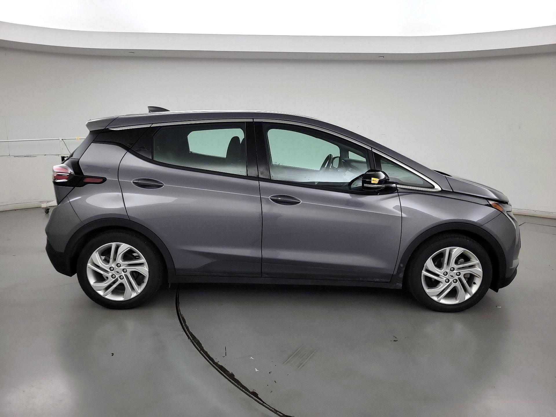 Thumbnail: 2023 Chevrolet Bolt EV - 4