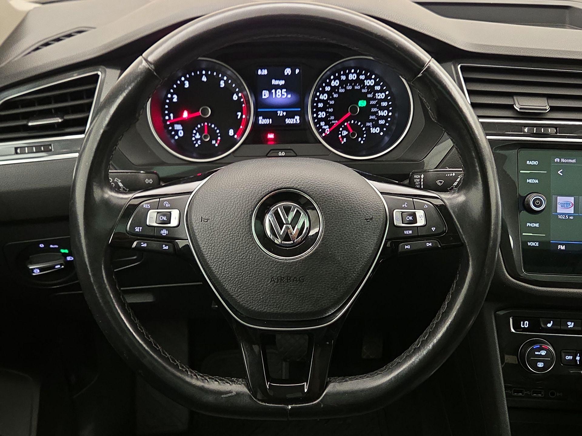 Thumbnail: 2019 Volkswagen Tiguan - 10