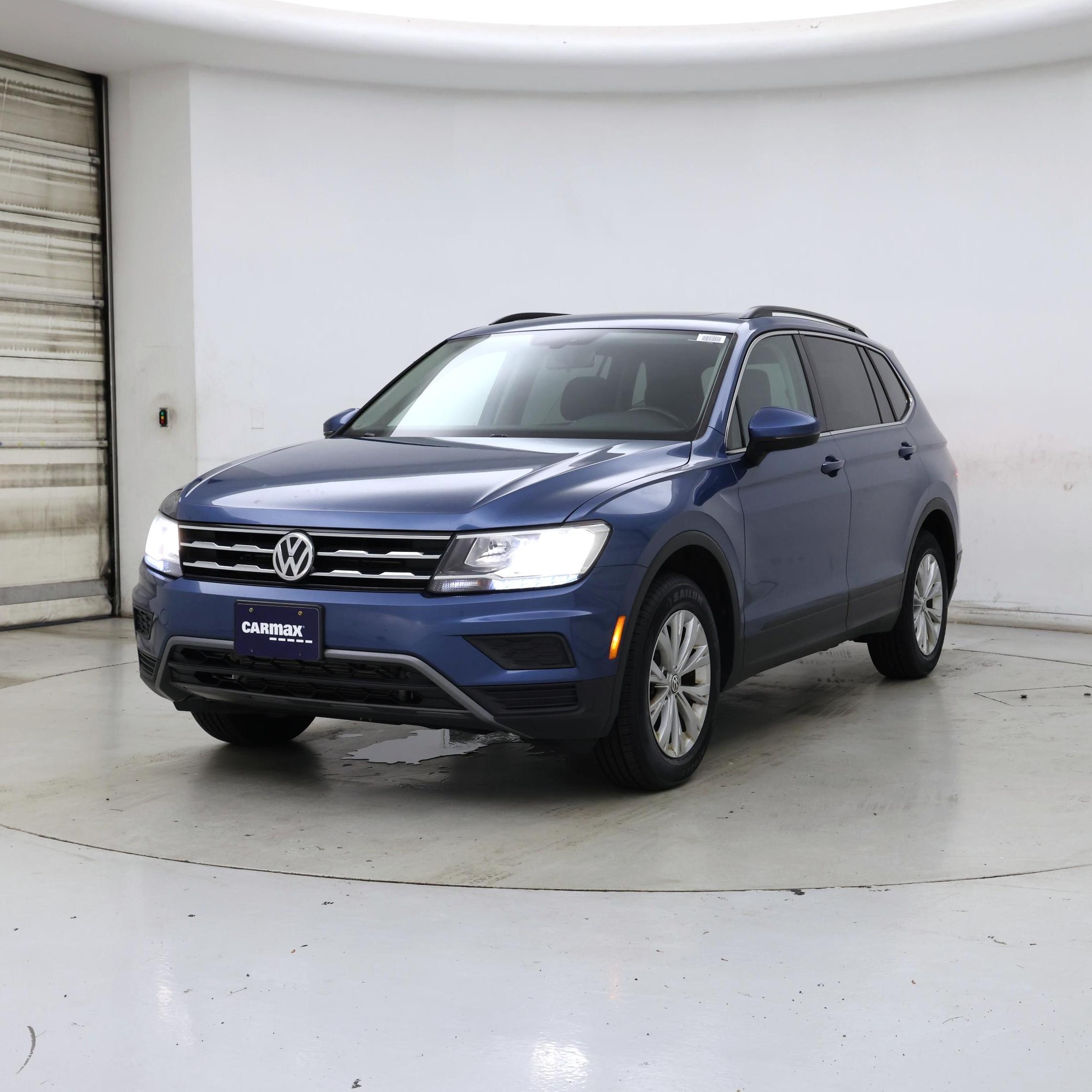 Thumbnail: 2019 Volkswagen Tiguan - 4