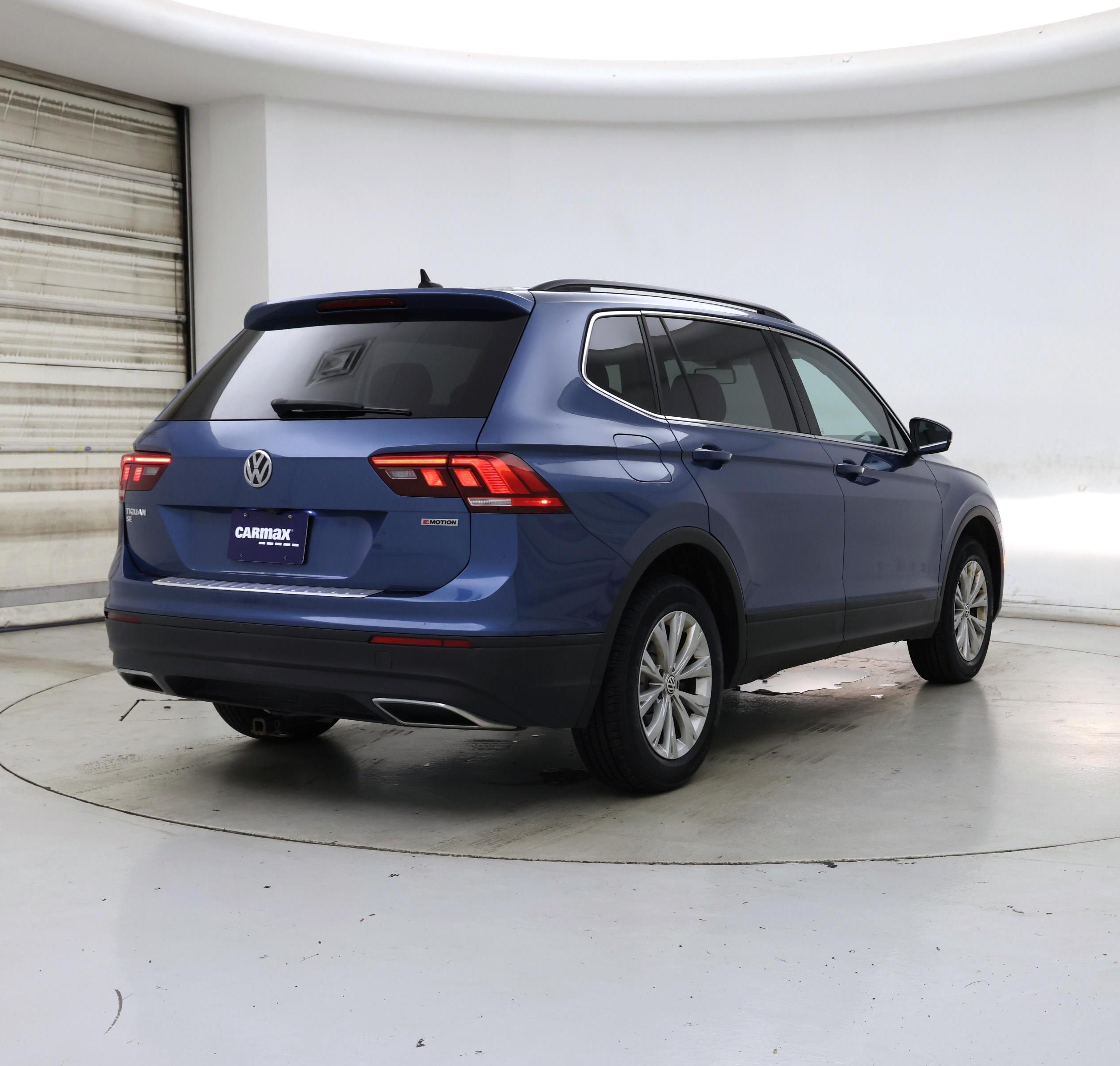 Thumbnail: 2019 Volkswagen Tiguan - 8