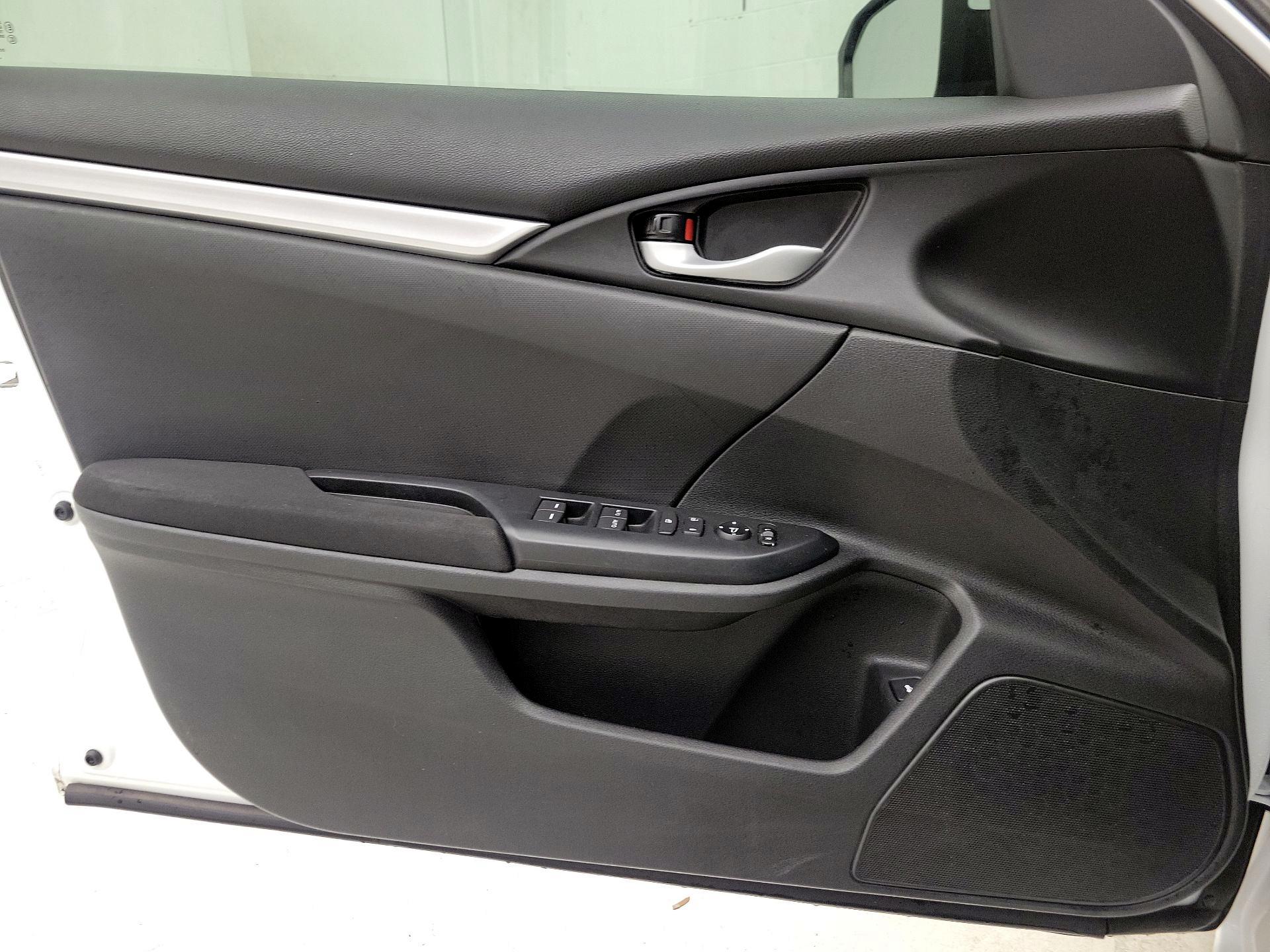 Thumbnail: 2019 Honda Civic - 12
