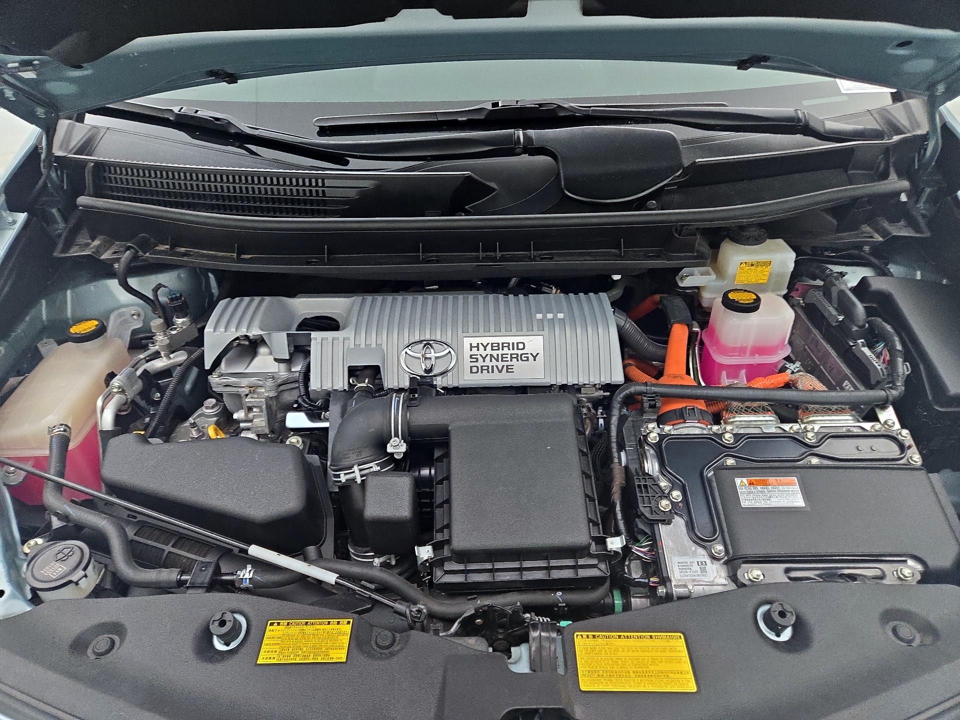Thumbnail: 2014 Toyota Prius v - 19
