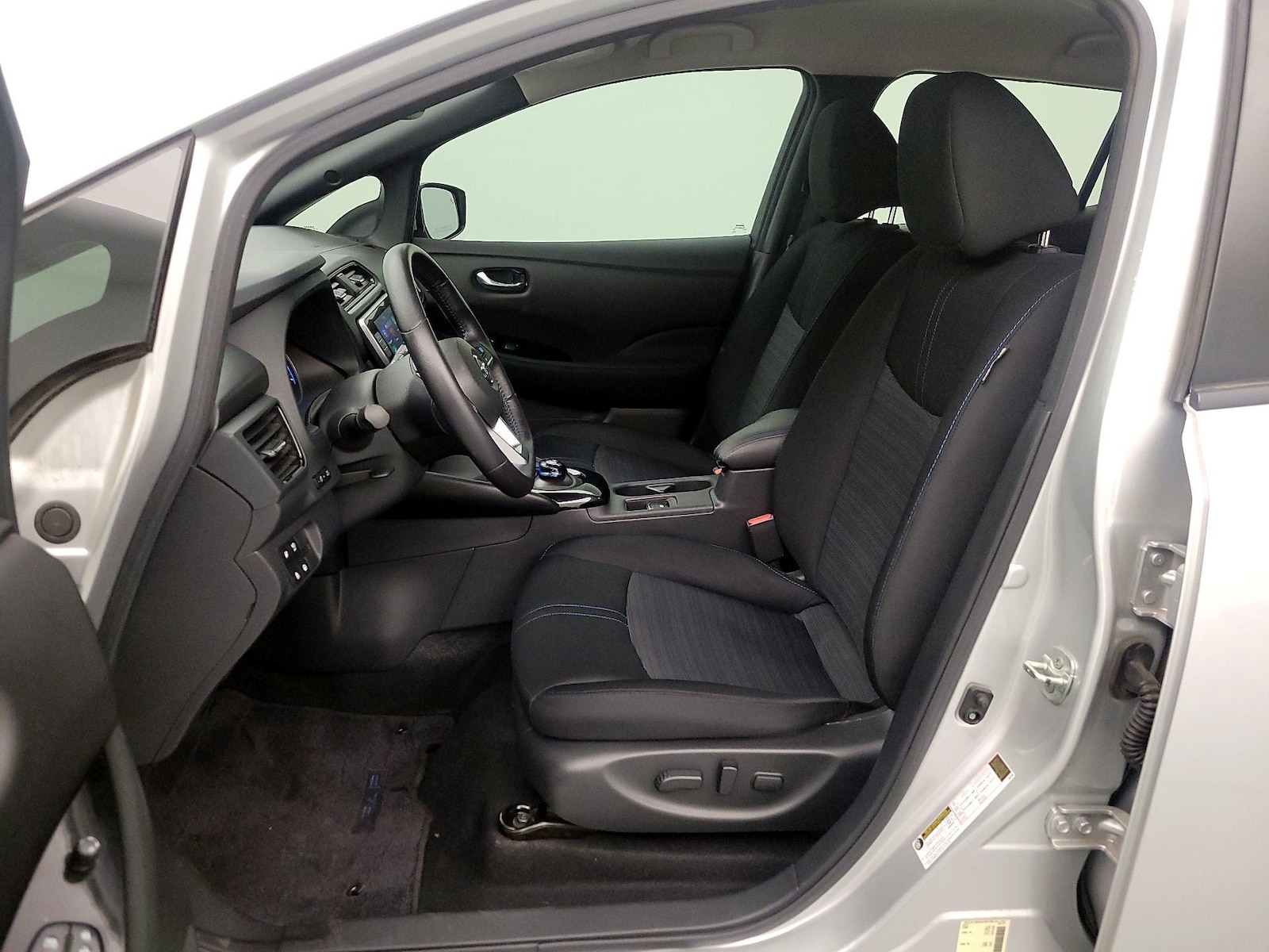 2022 Nissan LEAF SV Plus - Photo 12