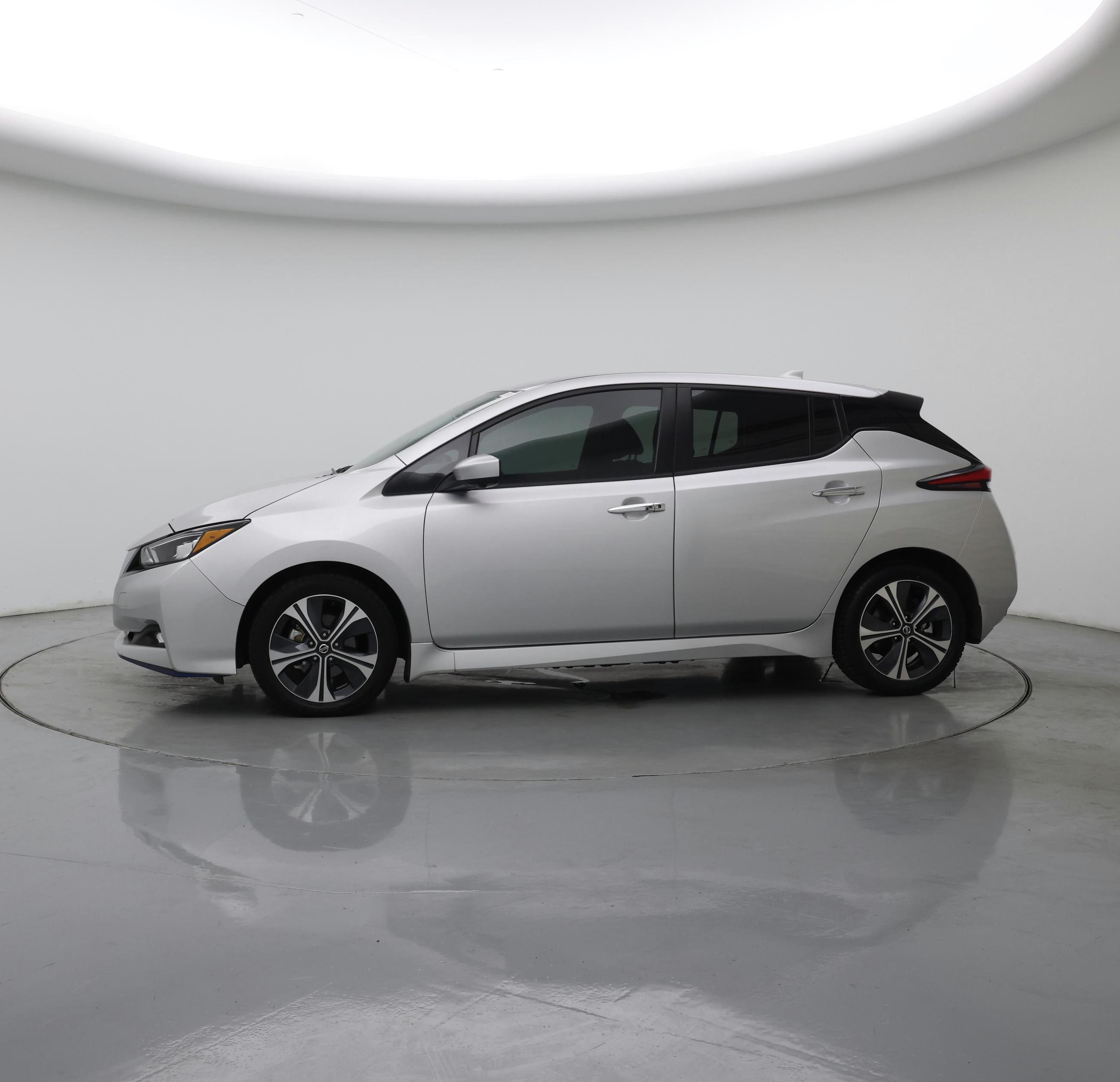 Thumbnail: 2022 Nissan Leaf - 3