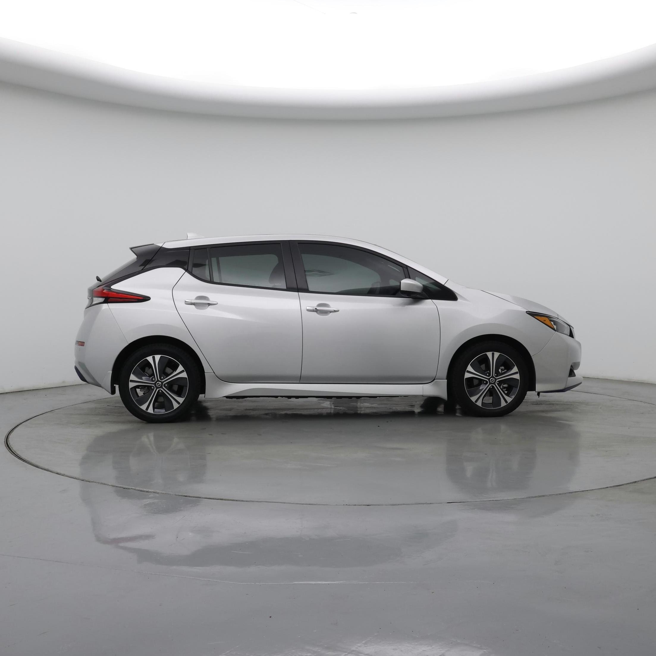 Thumbnail: 2022 Nissan Leaf - 7