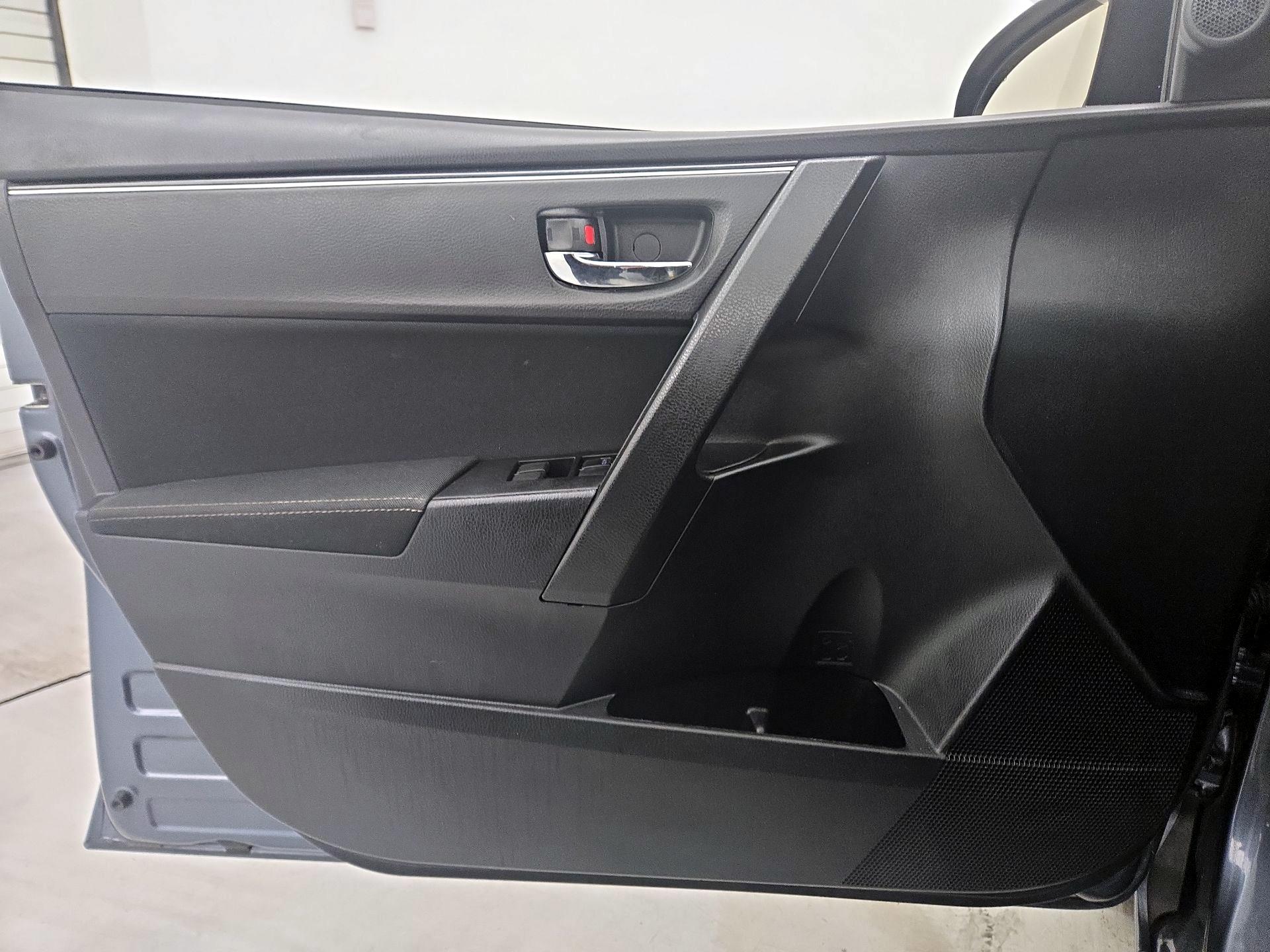 Thumbnail: 2019 Toyota Corolla - 12