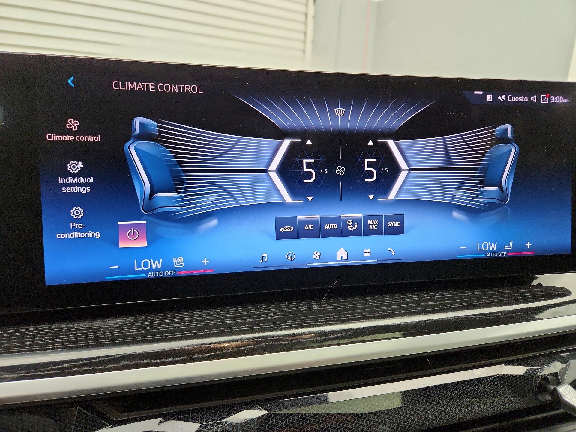Thumbnail: 2024 BMW X7 - 17