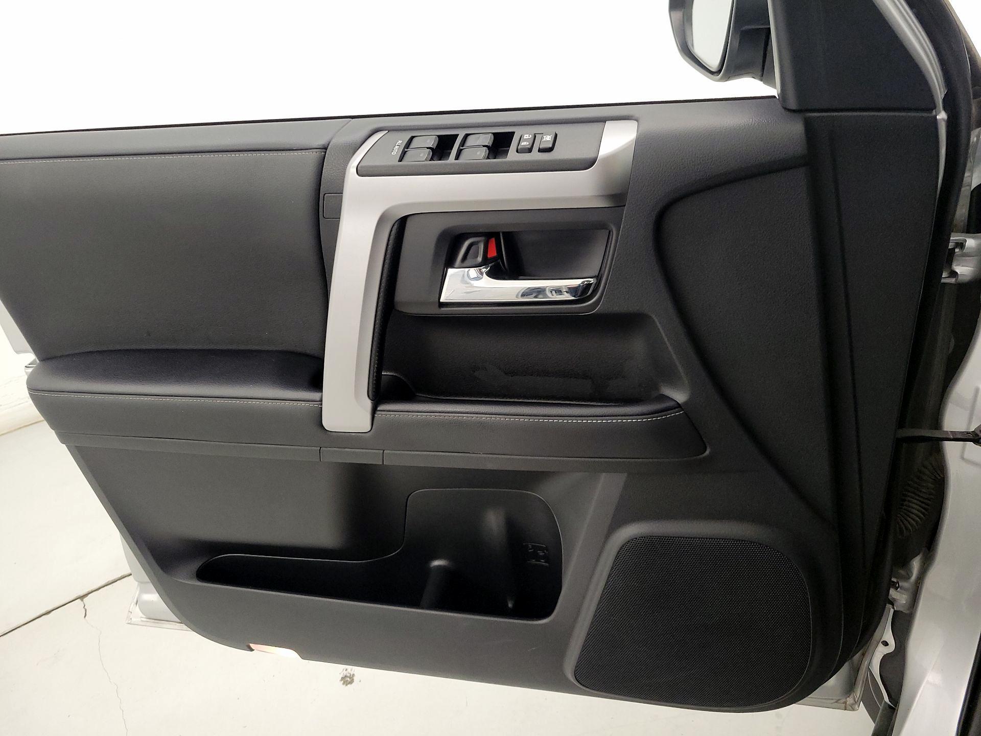 Thumbnail: 2024 Toyota 4Runner - 12