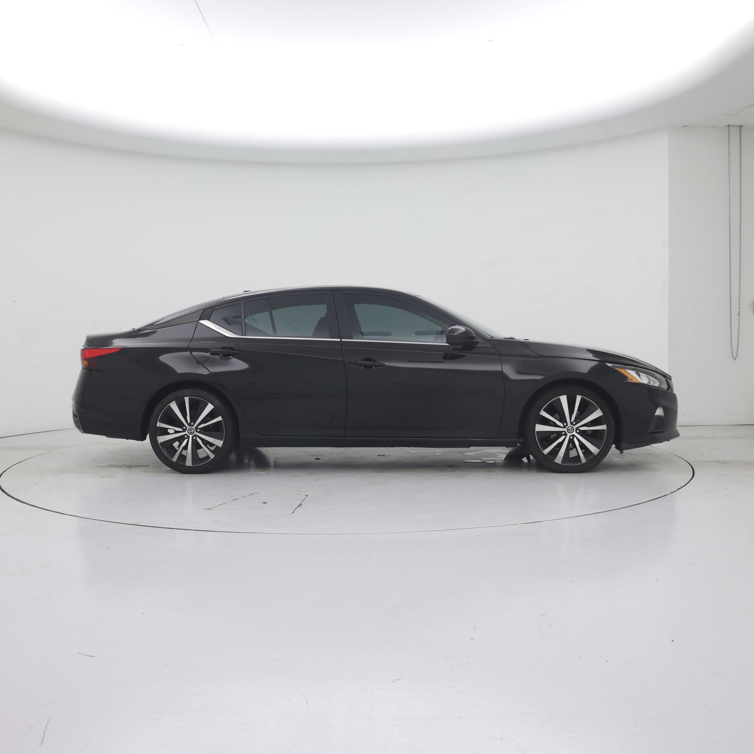 Thumbnail: 2020 Nissan Altima - 7