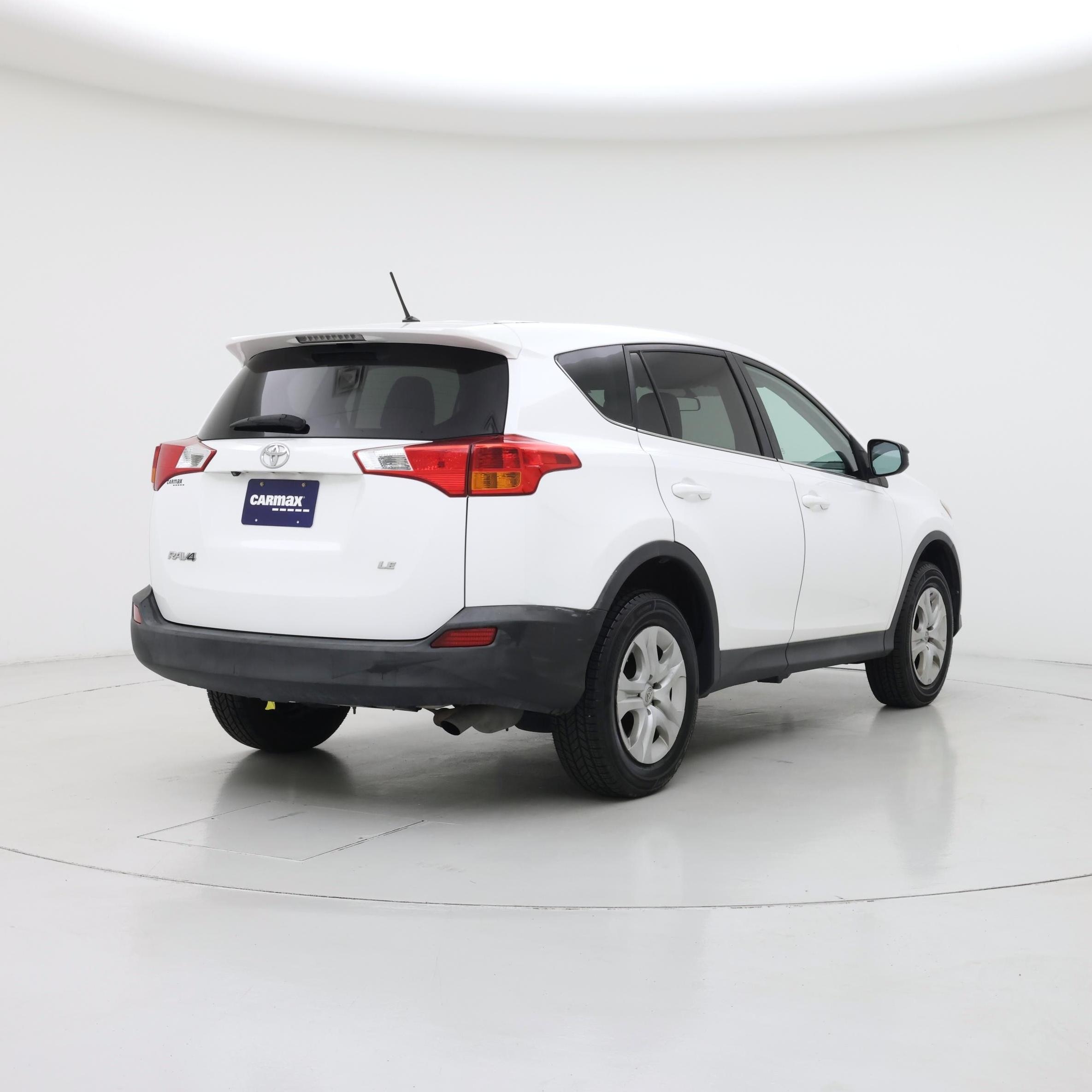 Thumbnail: 2015 Toyota RAV4 - 8