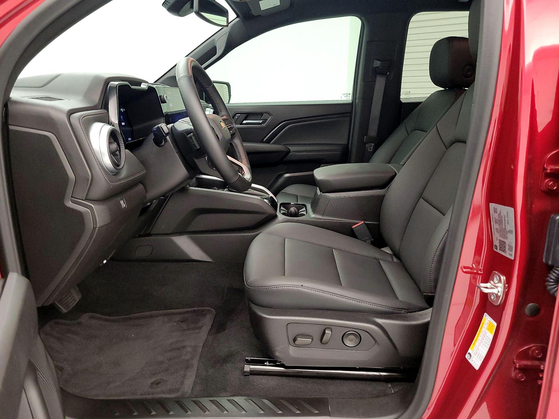 Thumbnail: 2026 Chevrolet Colorado - 11