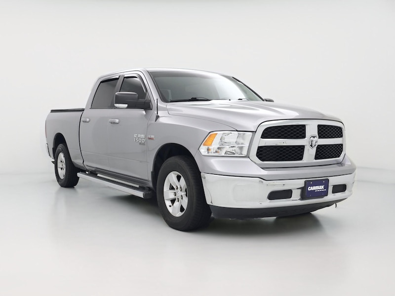 2020 RAM 1500 Classic SLT -
                  Newport News, VA