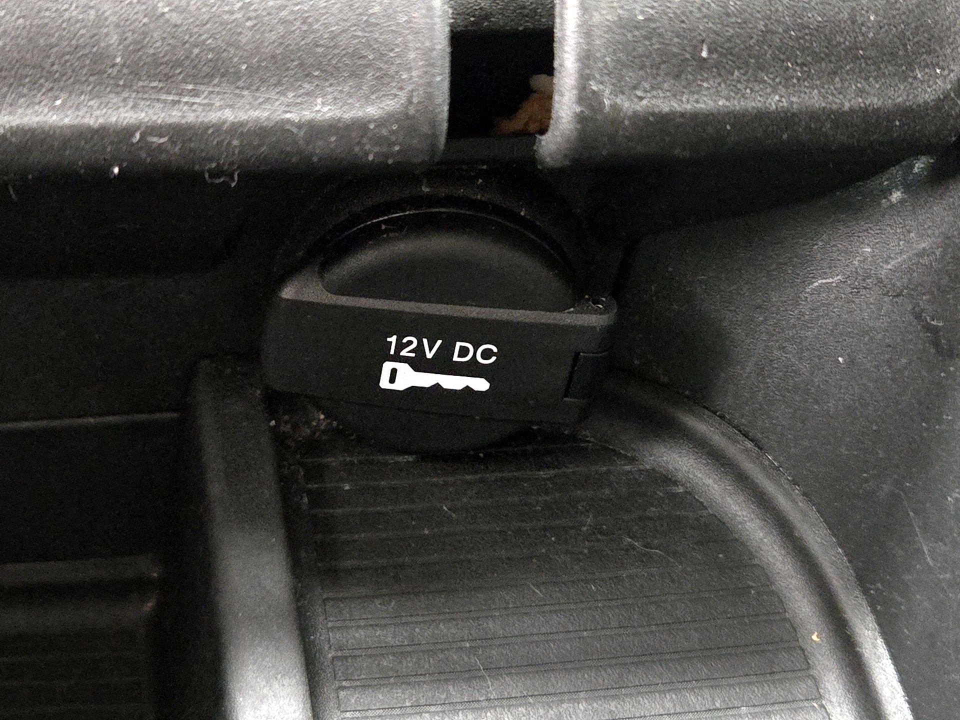 Thumbnail: 2020 RAM 1500 Classic - 19