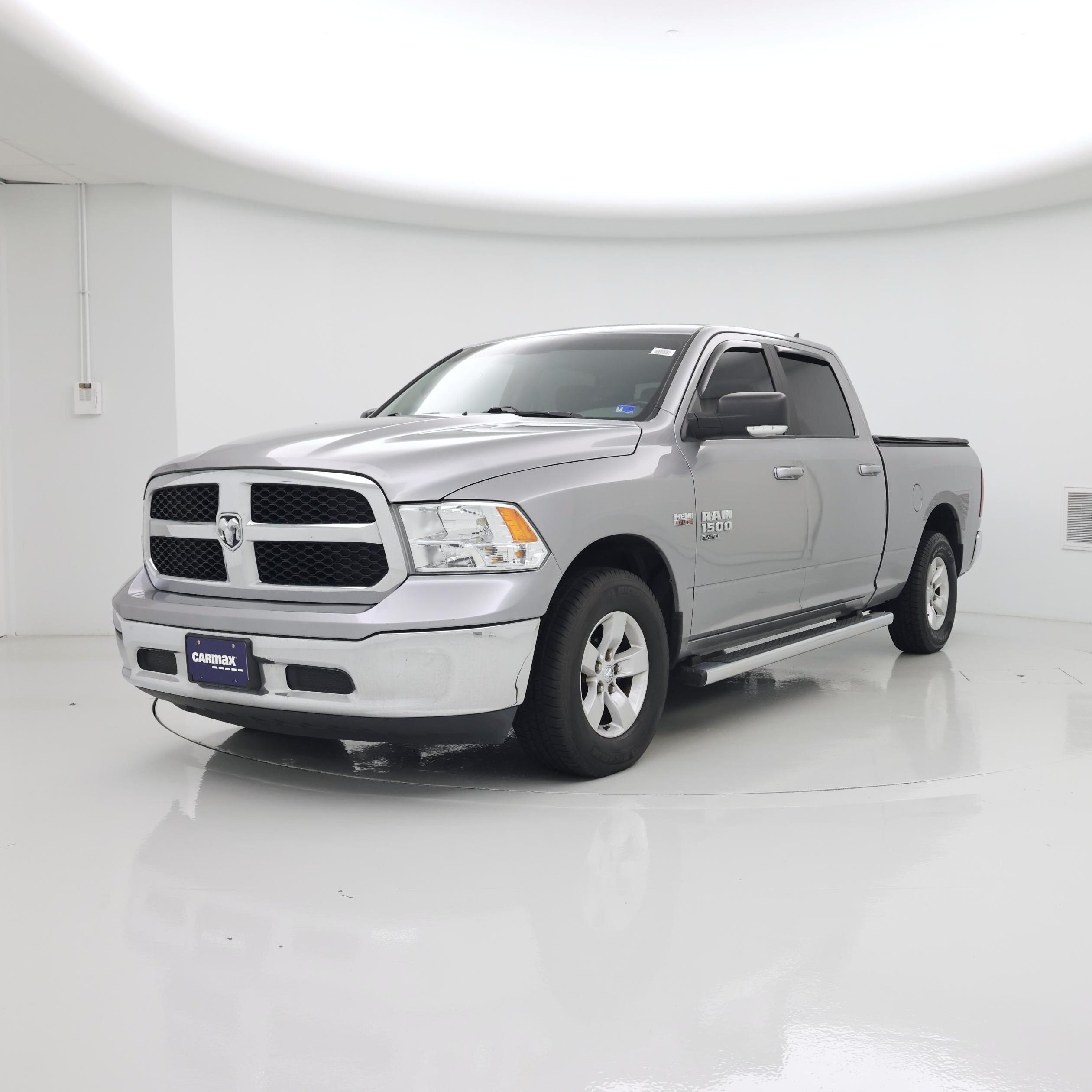 Thumbnail: 2020 RAM 1500 Classic - 4