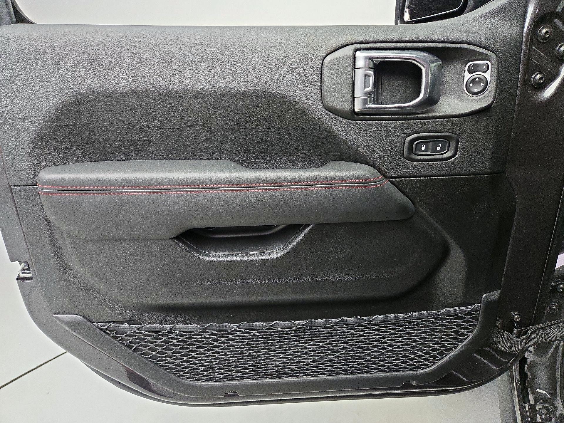 Thumbnail: 2025 Jeep Wrangler - 12