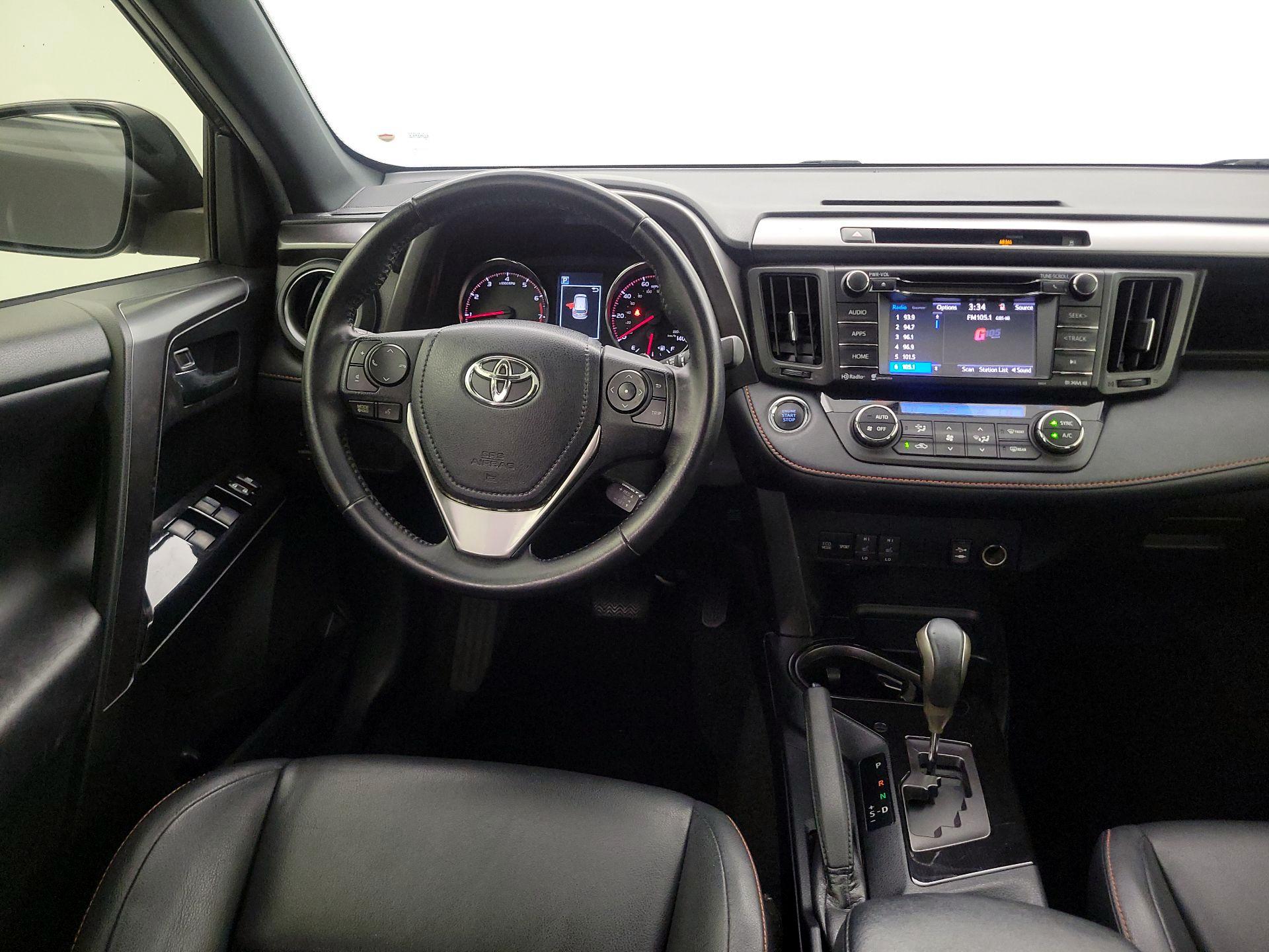 Thumbnail: 2016 Toyota RAV4 - 10