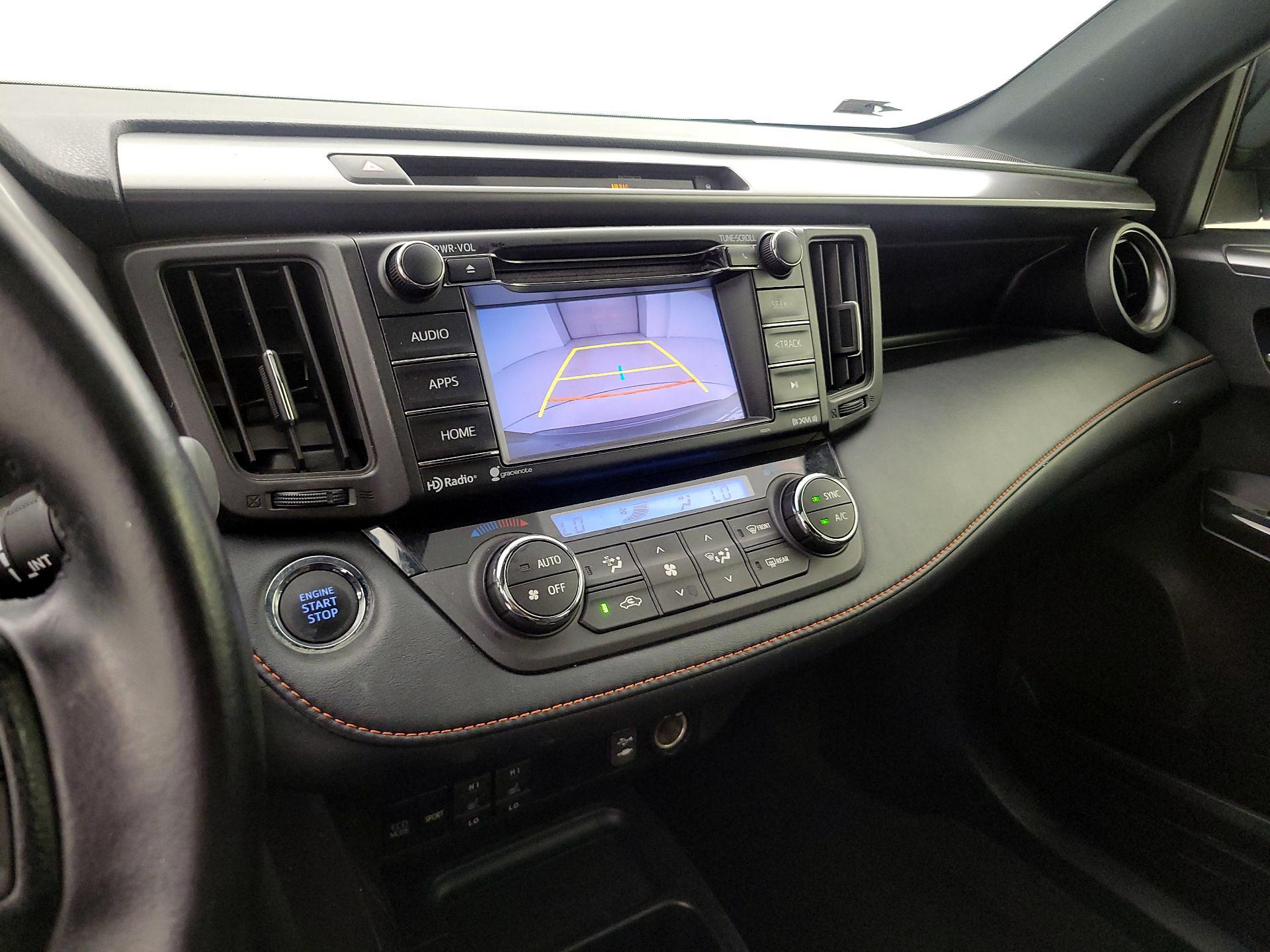 Thumbnail: 2016 Toyota RAV4 - 14