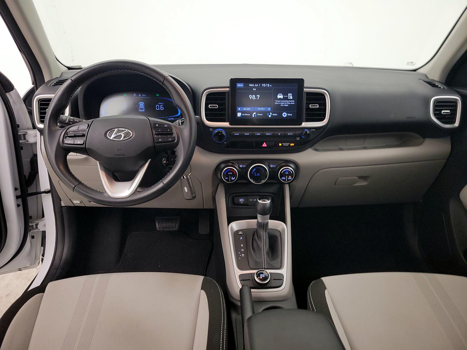 Thumbnail: 2023 Hyundai Venue - 9