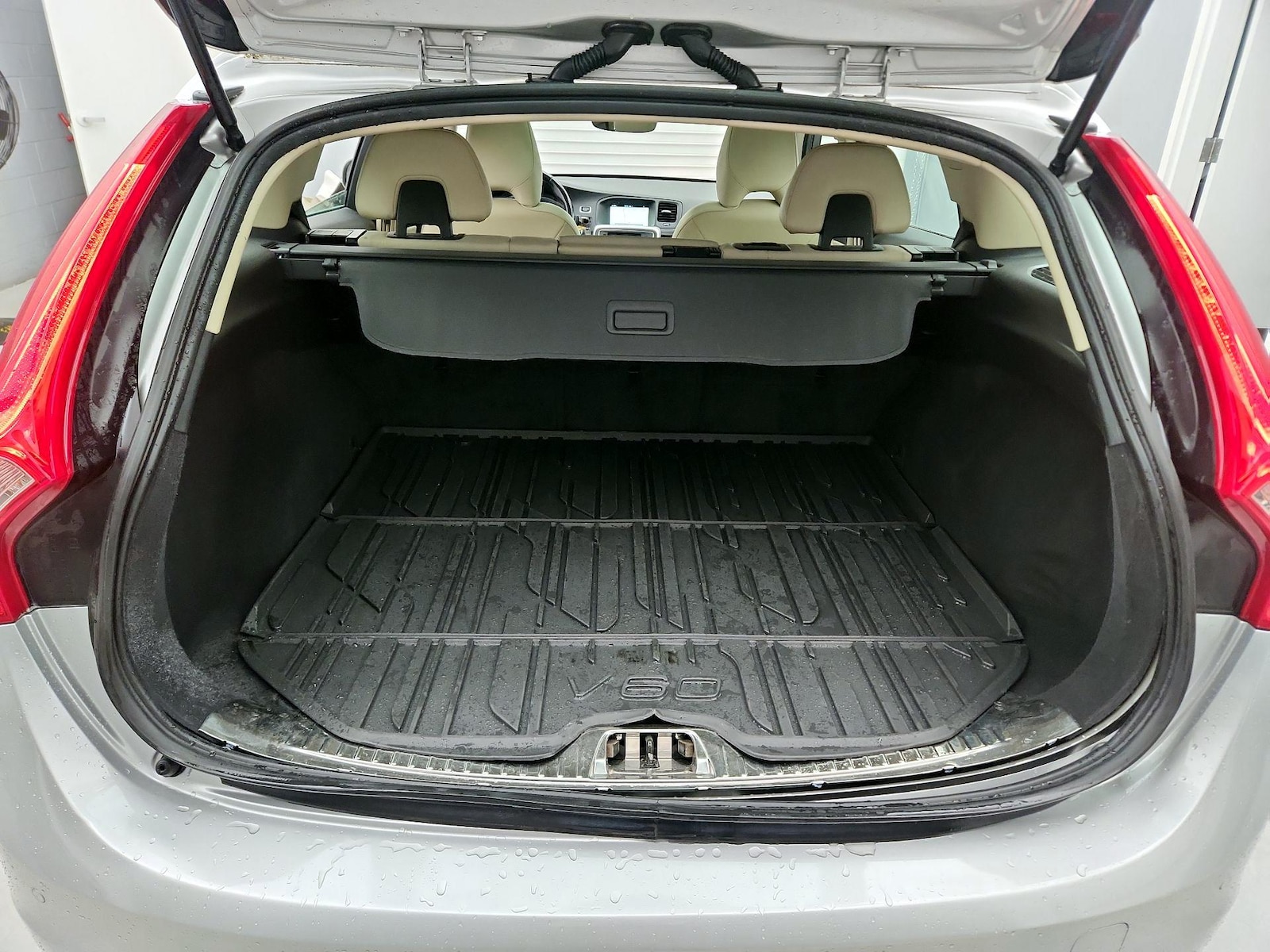 2016 Volvo V60 Premier - Photo 23