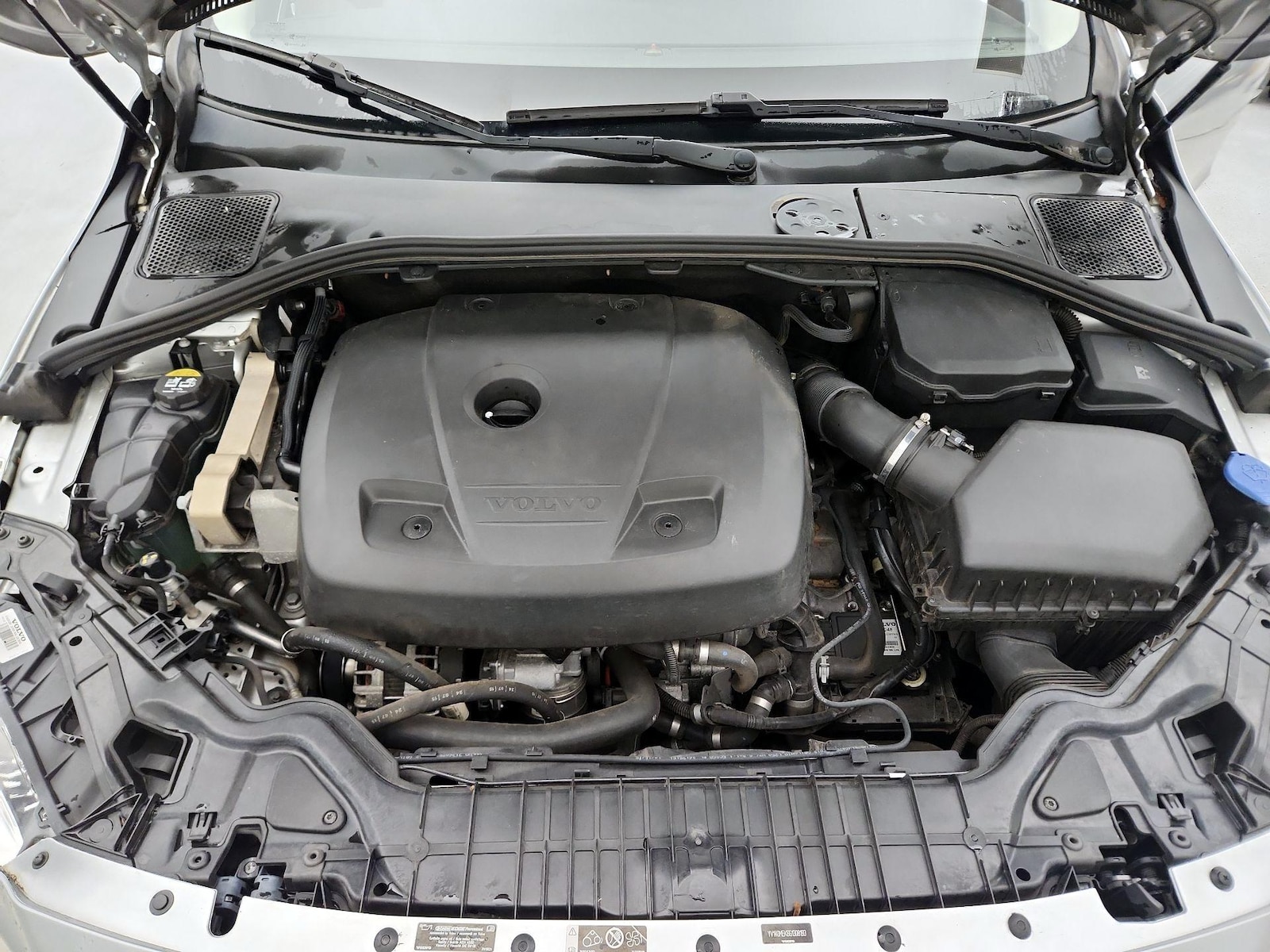 2016 Volvo V60 Premier - Photo 24