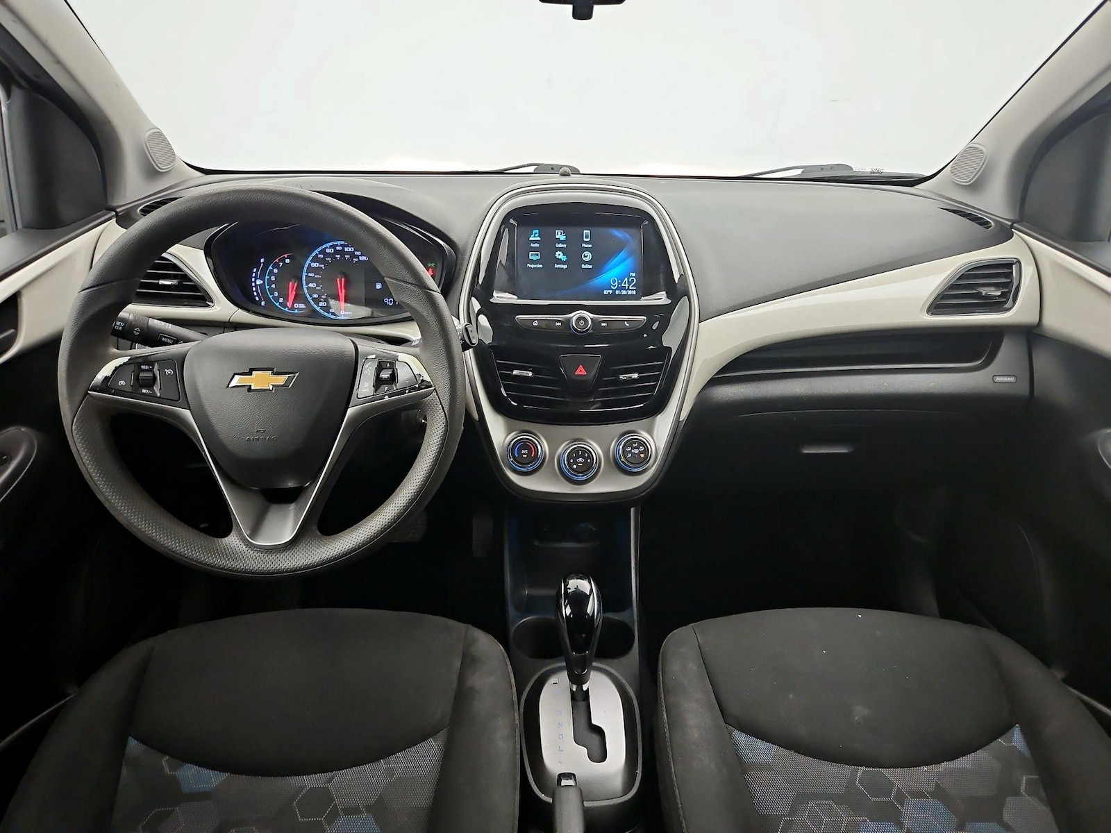 2018 Chevrolet Spark 1LT - Photo 10
