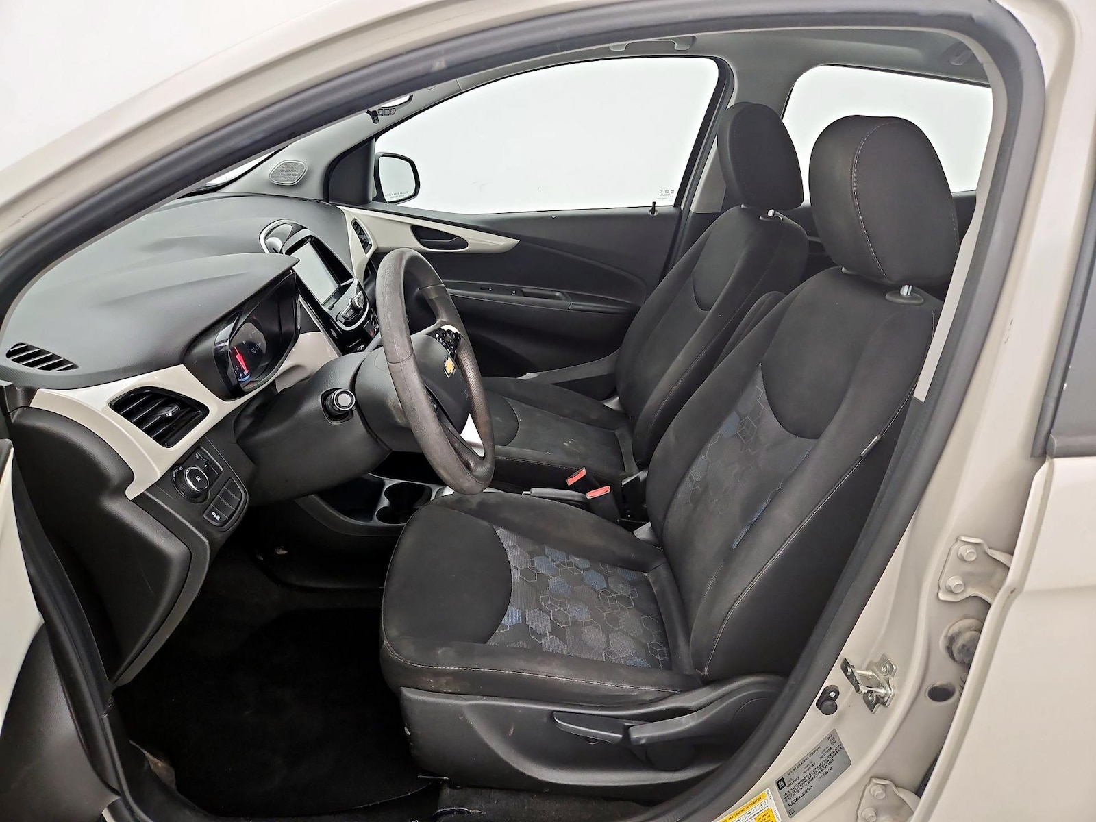 2018 Chevrolet Spark 1LT - Photo 12