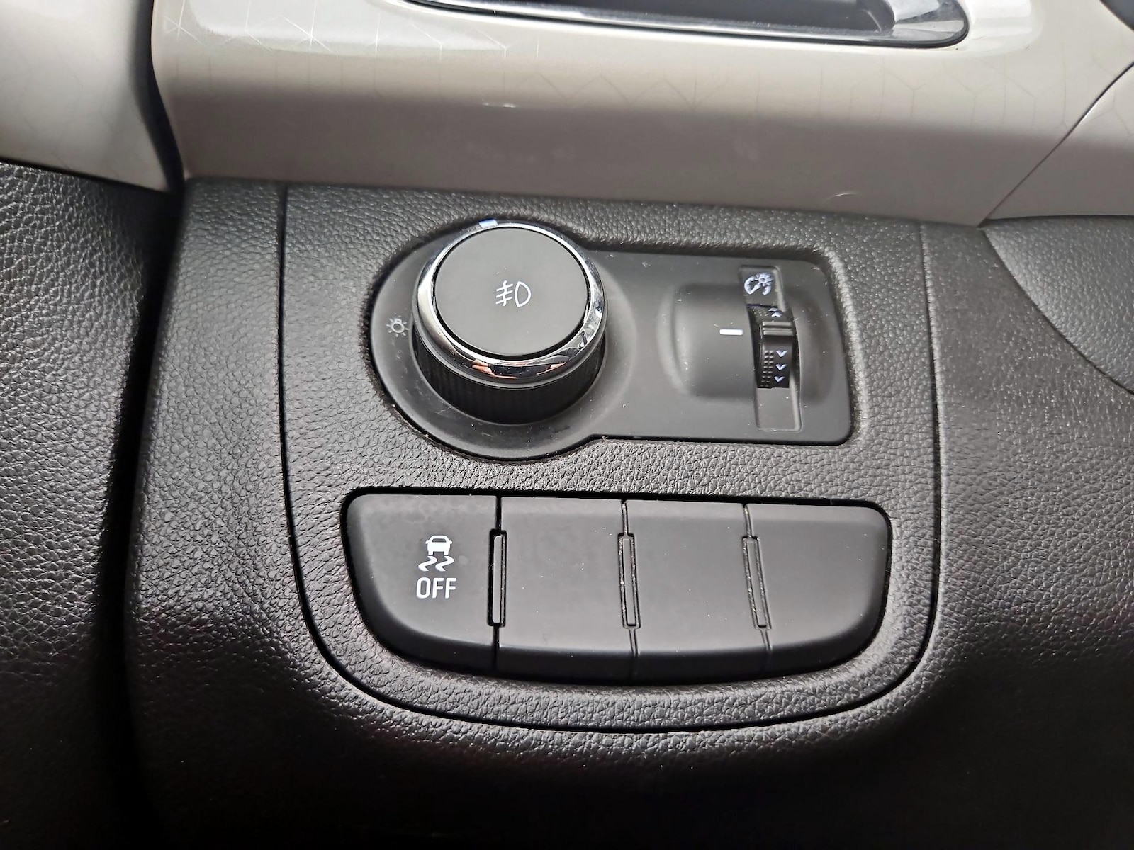 2018 Chevrolet Spark 1LT - Photo 14
